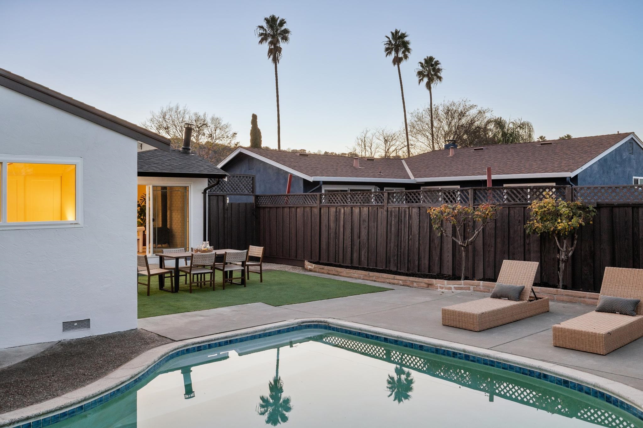 Detail Gallery Image 34 of 37 For 705 Los Huecos Dr, San Jose,  CA 95123 - 3 Beds | 2 Baths