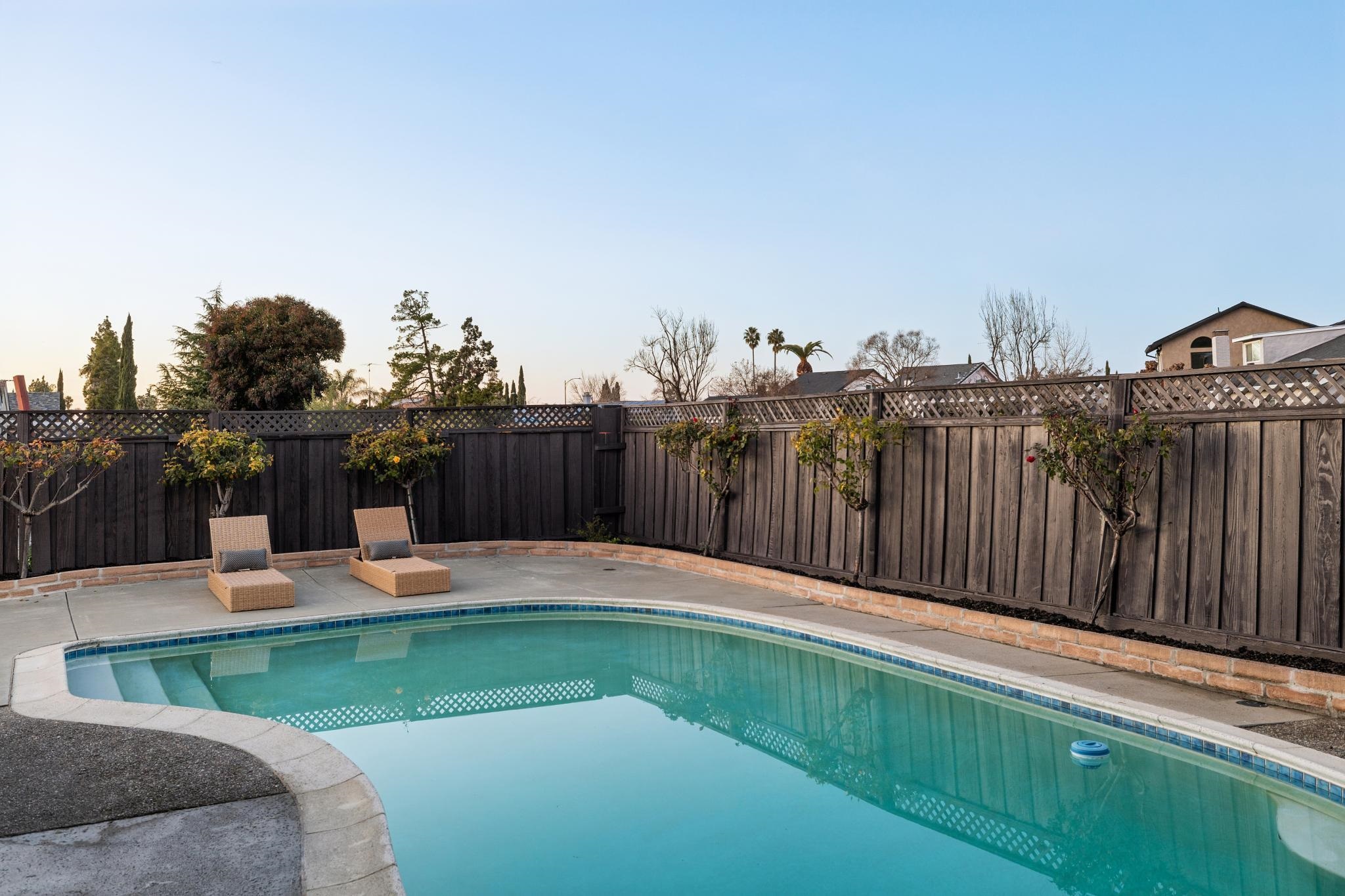 Detail Gallery Image 35 of 37 For 705 Los Huecos Dr, San Jose,  CA 95123 - 3 Beds | 2 Baths