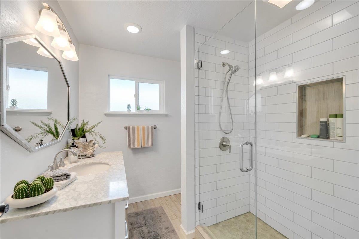 Detail Gallery Image 8 of 38 For 18475 E Hershey Rd, Tuolumne,  CA 95379 - 3 Beds | 2 Baths