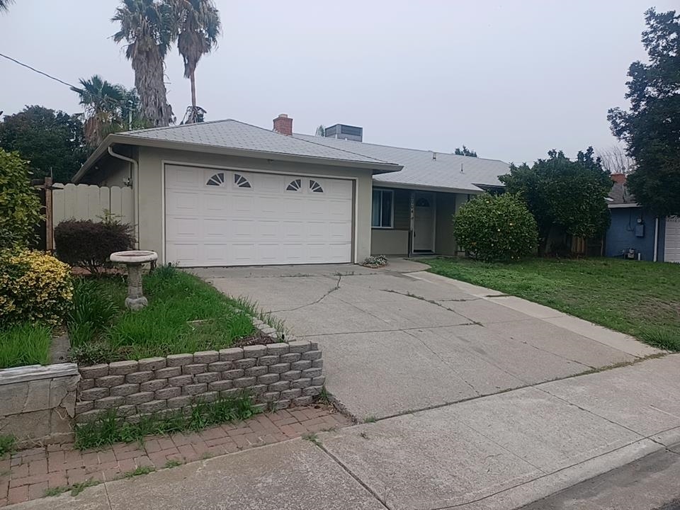 Detail Gallery Image 3 of 47 For 2004 Biglow Dr, Antioch,  CA 94509 - 3 Beds | 1 Baths