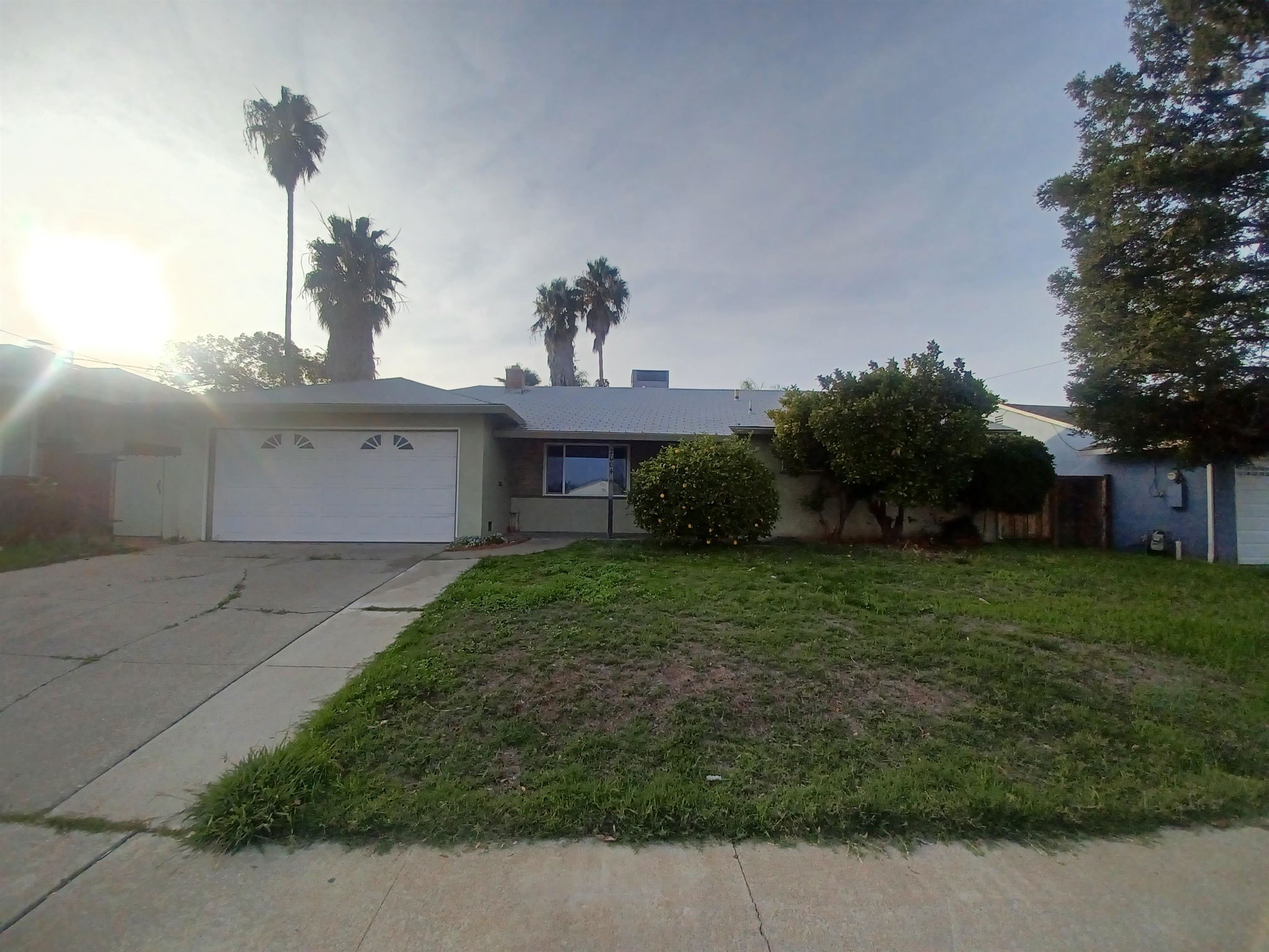 Detail Gallery Image 4 of 47 For 2004 Biglow Dr, Antioch,  CA 94509 - 3 Beds | 1 Baths