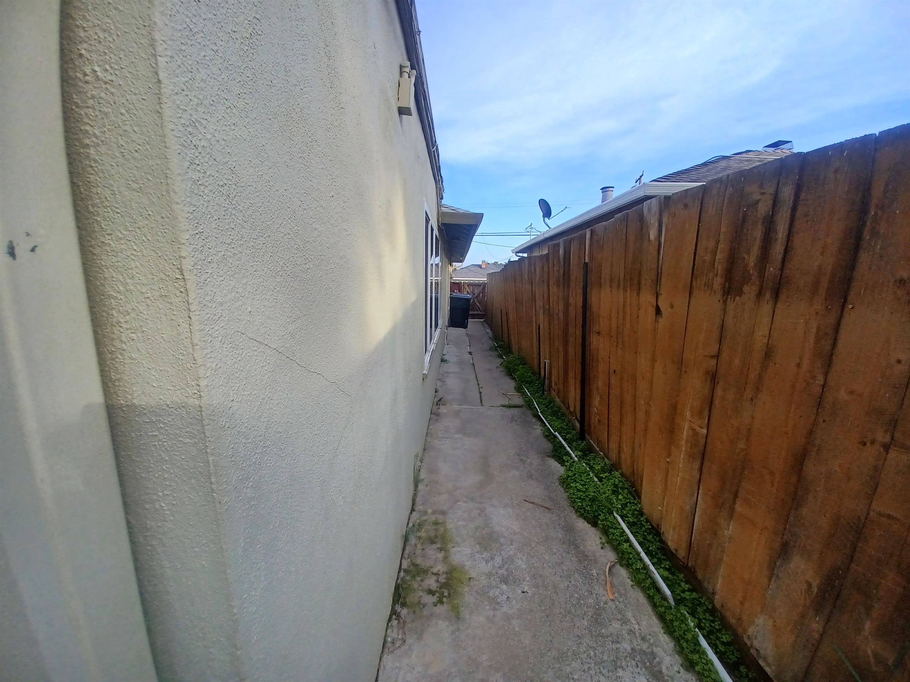 Detail Gallery Image 44 of 47 For 2004 Biglow Dr, Antioch,  CA 94509 - 3 Beds | 1 Baths