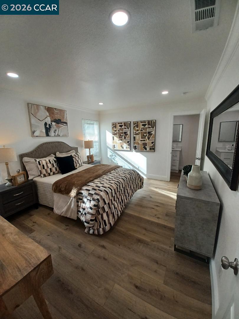 Photo #17: 41120564 Listing: Photo #17