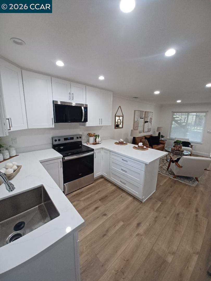 Photo #6: 41120564 Listing: Photo #6