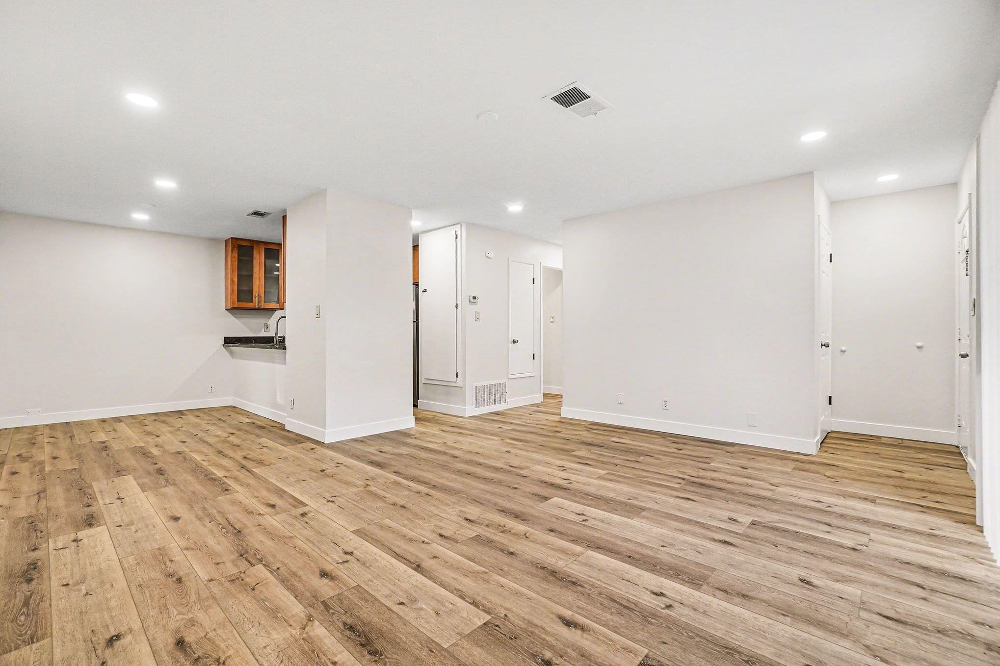 Detail Gallery Image 5 of 12 For 2009 Olivera Rd #D,  Concord,  CA 94520 - 2 Beds | 1 Baths