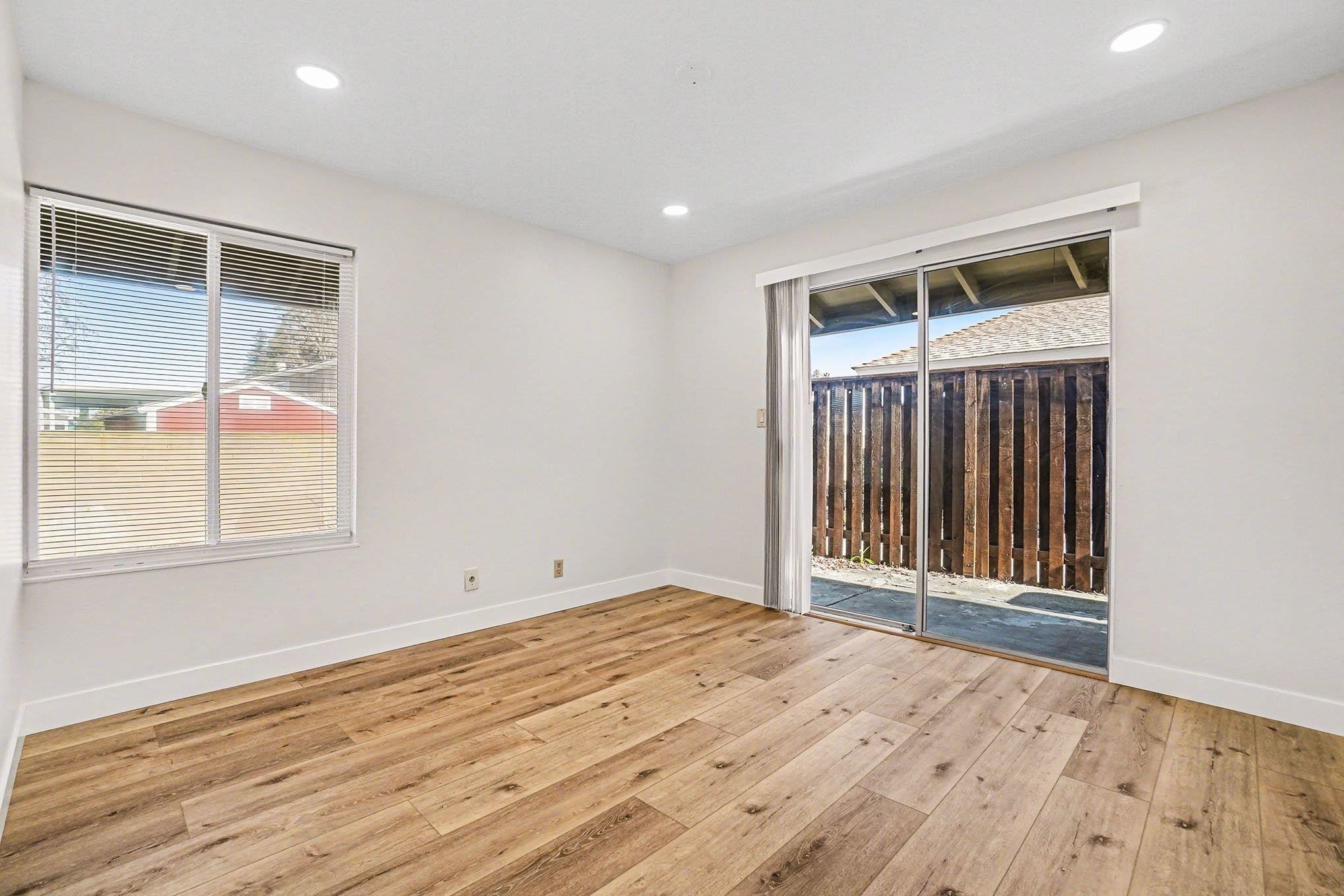 Detail Gallery Image 9 of 12 For 2009 Olivera Rd #D,  Concord,  CA 94520 - 2 Beds | 1 Baths