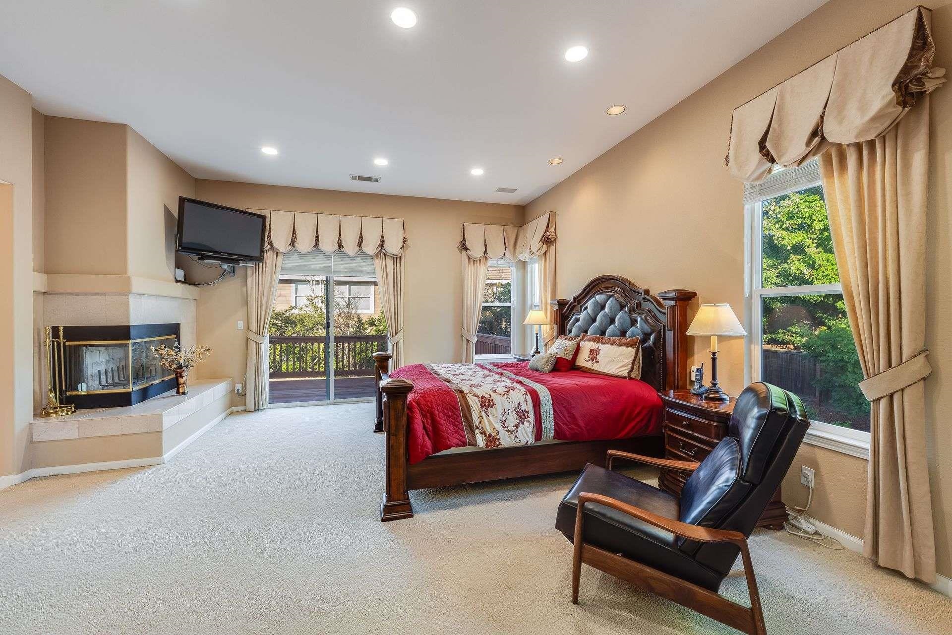 Detail Gallery Image 38 of 53 For 1105 Peacock Creek Drive, Clayton,  CA 94517 - 5 Beds | 3/1 Baths