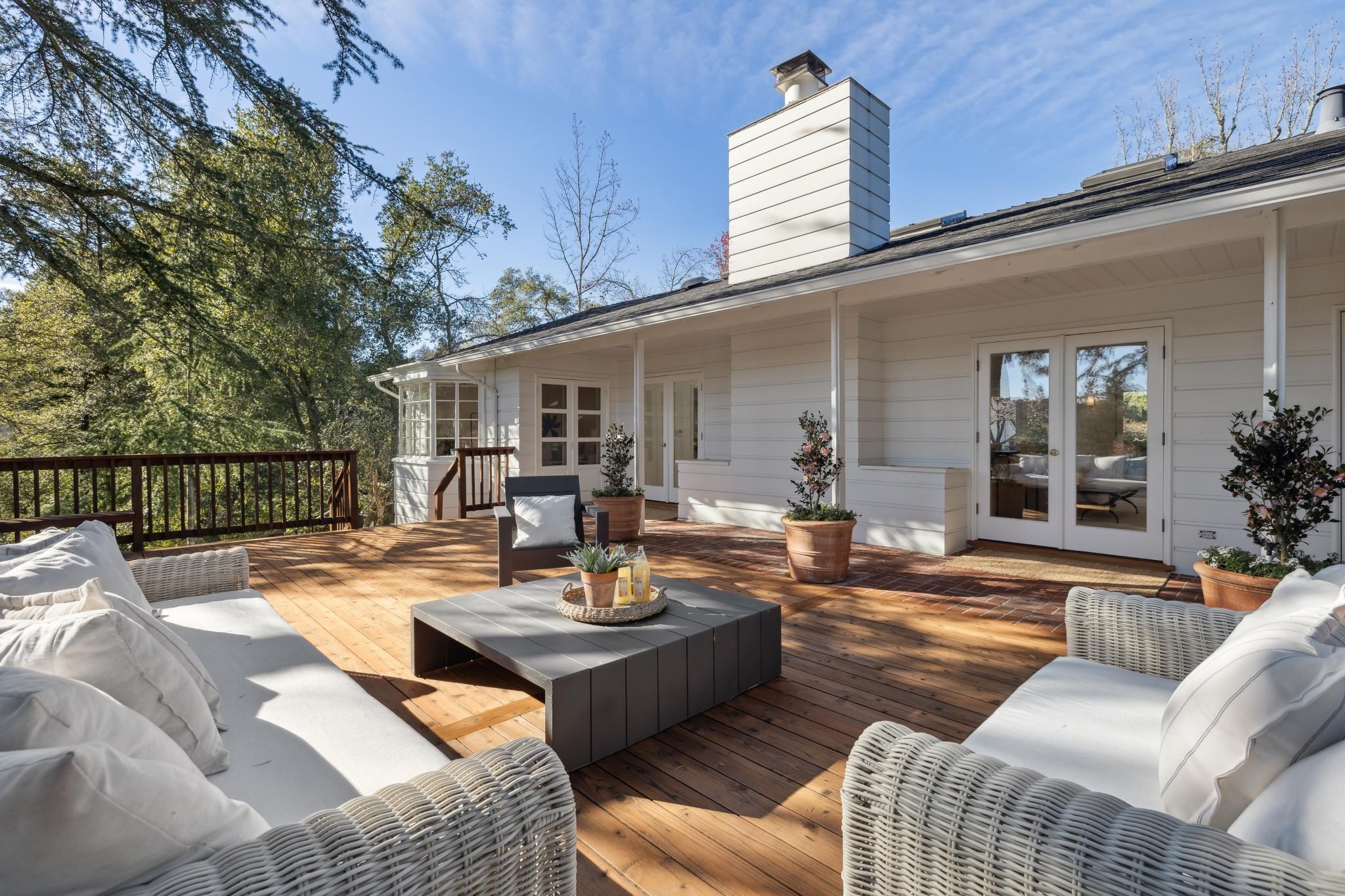 Detail Gallery Image 27 of 60 For 4040 Los Arabis Drive, Lafayette,  CA 94549 - 5 Beds | 4/1 Baths