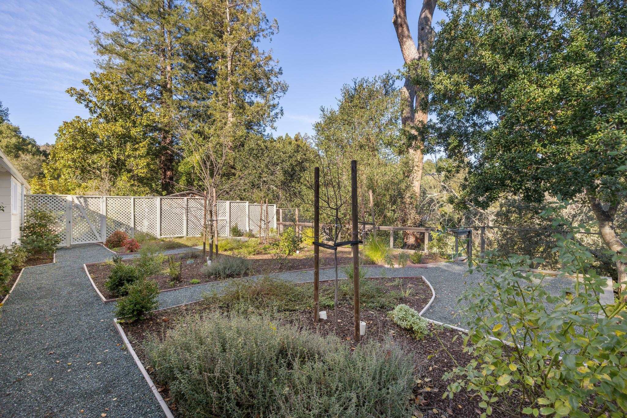 Detail Gallery Image 59 of 60 For 4040 Los Arabis Drive, Lafayette,  CA 94549 - 5 Beds | 4/1 Baths