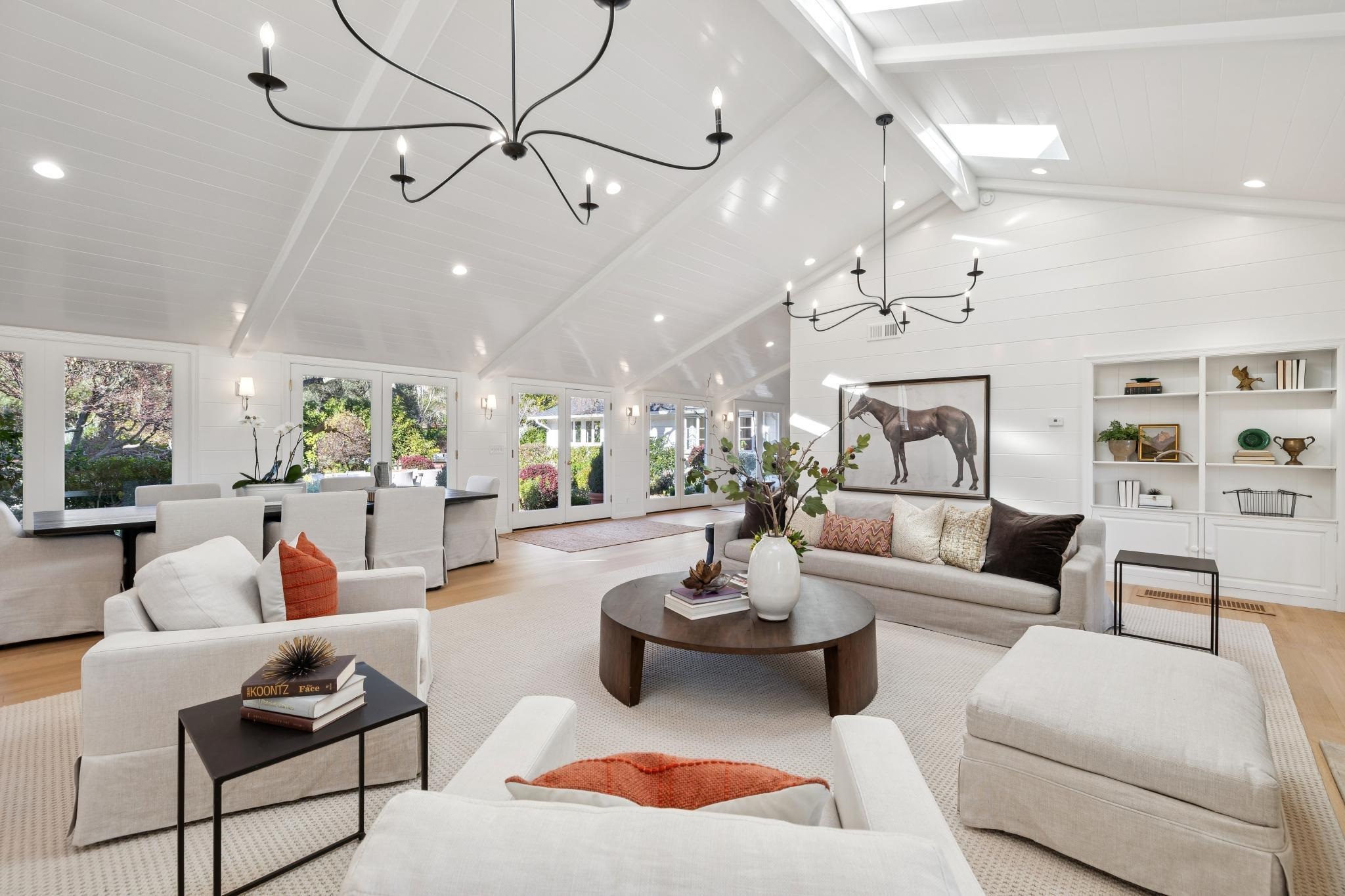 Detail Gallery Image 8 of 60 For 4040 Los Arabis Drive, Lafayette,  CA 94549 - 5 Beds | 4/1 Baths