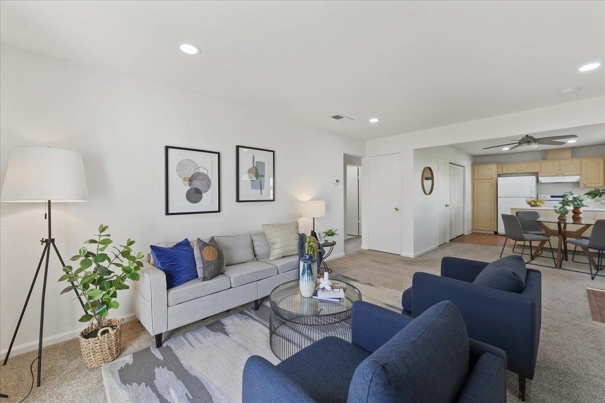 Detail Gallery Image 2 of 28 For 3154 Pawnee Way, Pleasanton,  CA 94588 - 2 Beds | 1 Baths