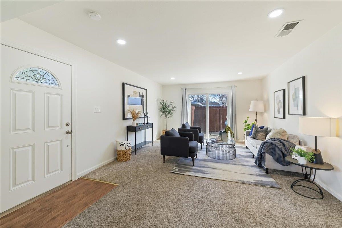 Detail Gallery Image 5 of 28 For 3154 Pawnee Way, Pleasanton,  CA 94588 - 2 Beds | 1 Baths