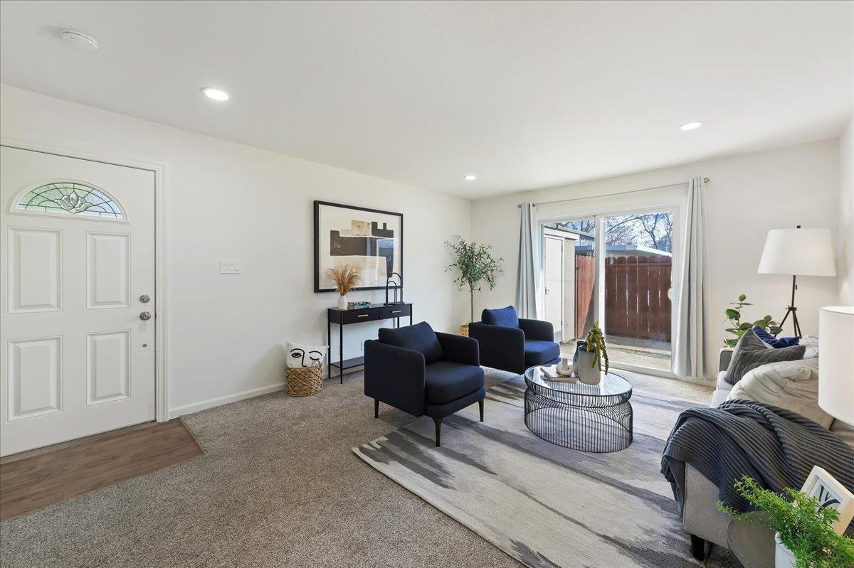 Detail Gallery Image 6 of 28 For 3154 Pawnee Way, Pleasanton,  CA 94588 - 2 Beds | 1 Baths