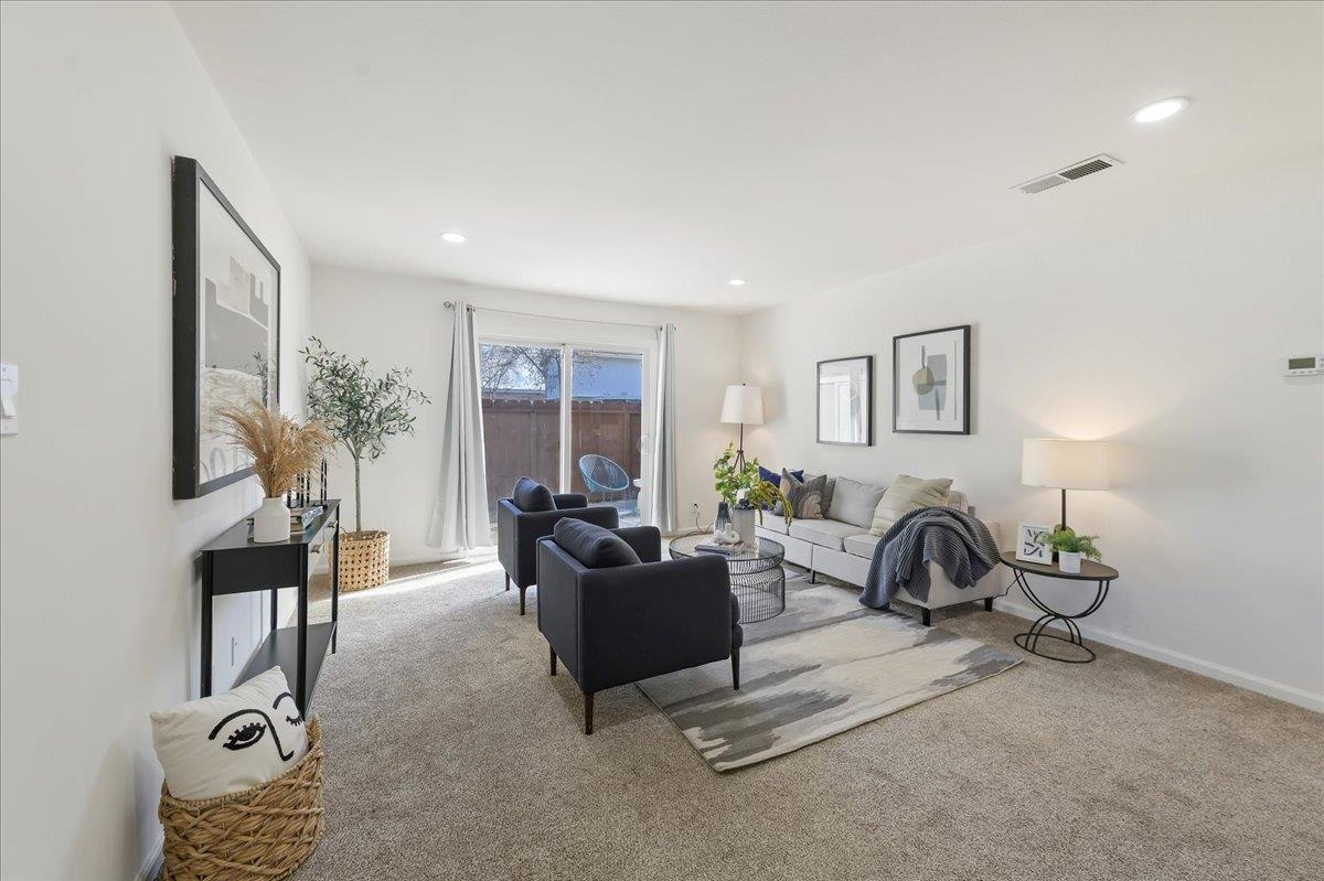 Detail Gallery Image 7 of 28 For 3154 Pawnee Way, Pleasanton,  CA 94588 - 2 Beds | 1 Baths