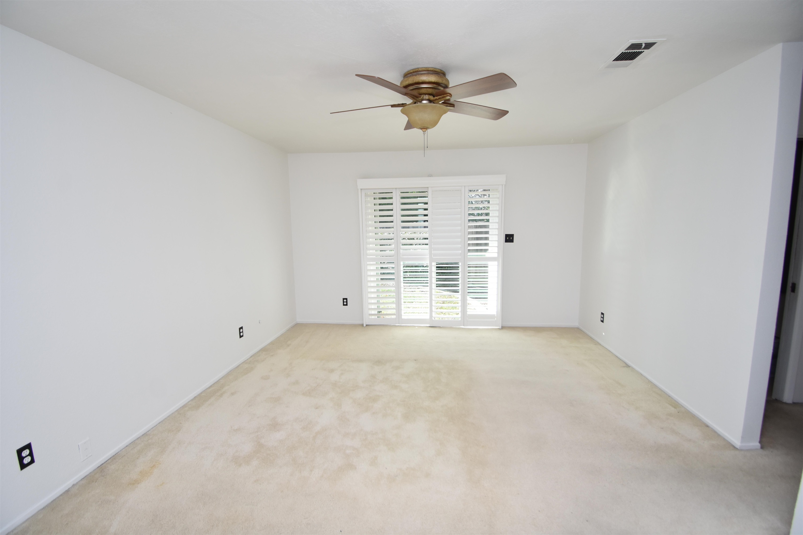 Detail Gallery Image 12 of 23 For 7011 Shoreham Pl, Stockton,  CA 95207 - 4 Beds | 2 Baths