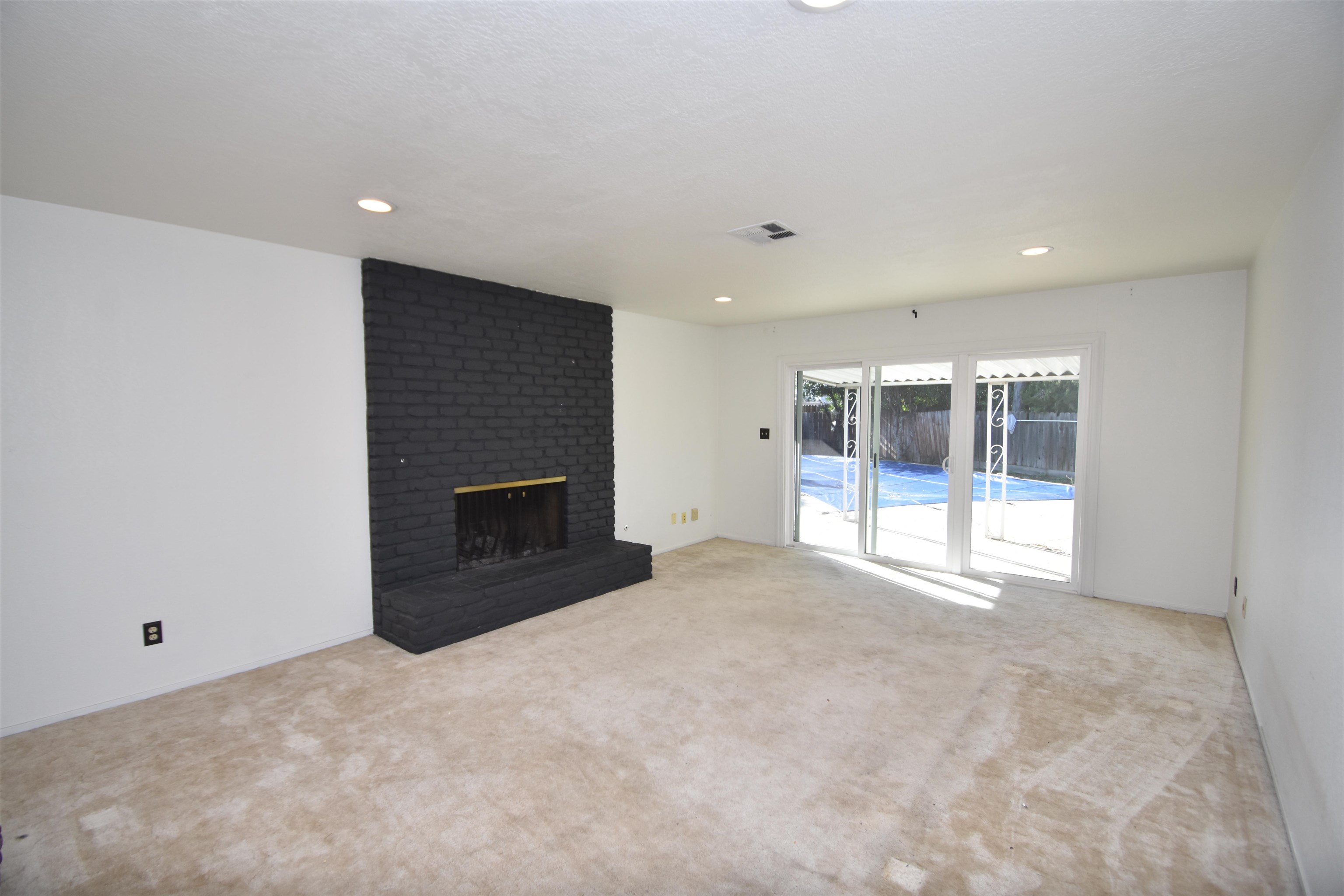Detail Gallery Image 7 of 23 For 7011 Shoreham Pl, Stockton,  CA 95207 - 4 Beds | 2 Baths