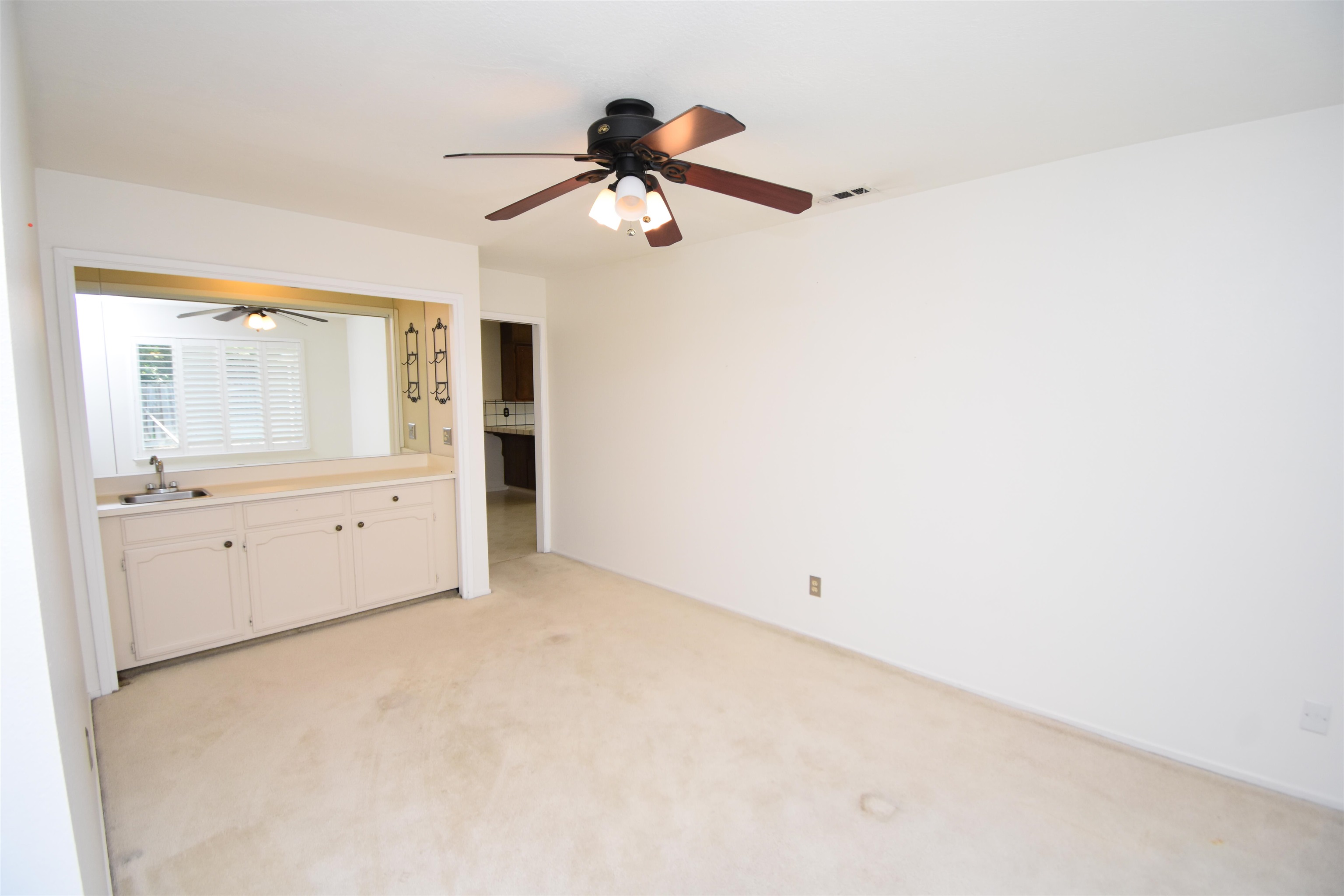 Detail Gallery Image 9 of 23 For 7011 Shoreham Pl, Stockton,  CA 95207 - 4 Beds | 2 Baths