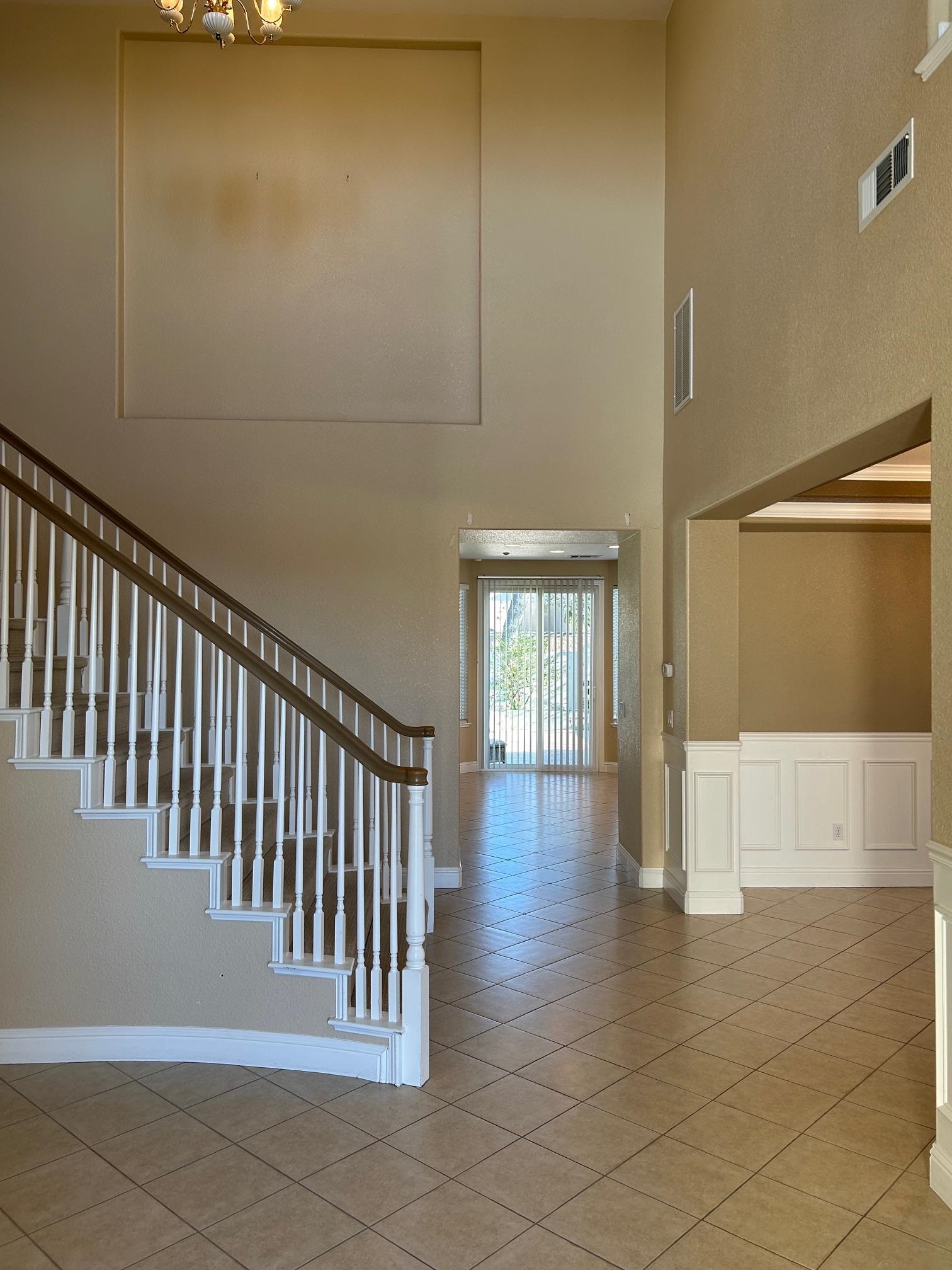 Detail Gallery Image 3 of 32 For 1849 Alexander Way, Brentwood,  CA 94513 - 5 Beds | 4/1 Baths