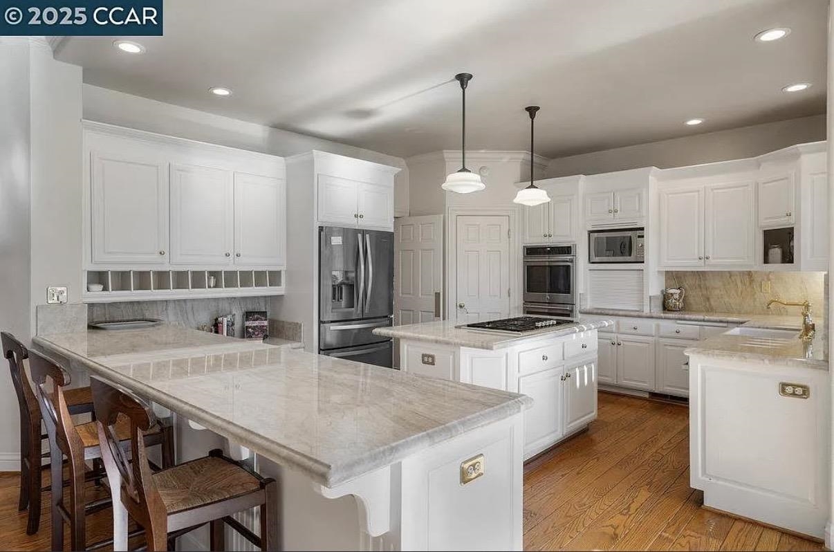 Detail Gallery Image 15 of 47 For 3109 Stonegate Dr, Alamo,  CA 94507 - 4 Beds | 4/1 Baths