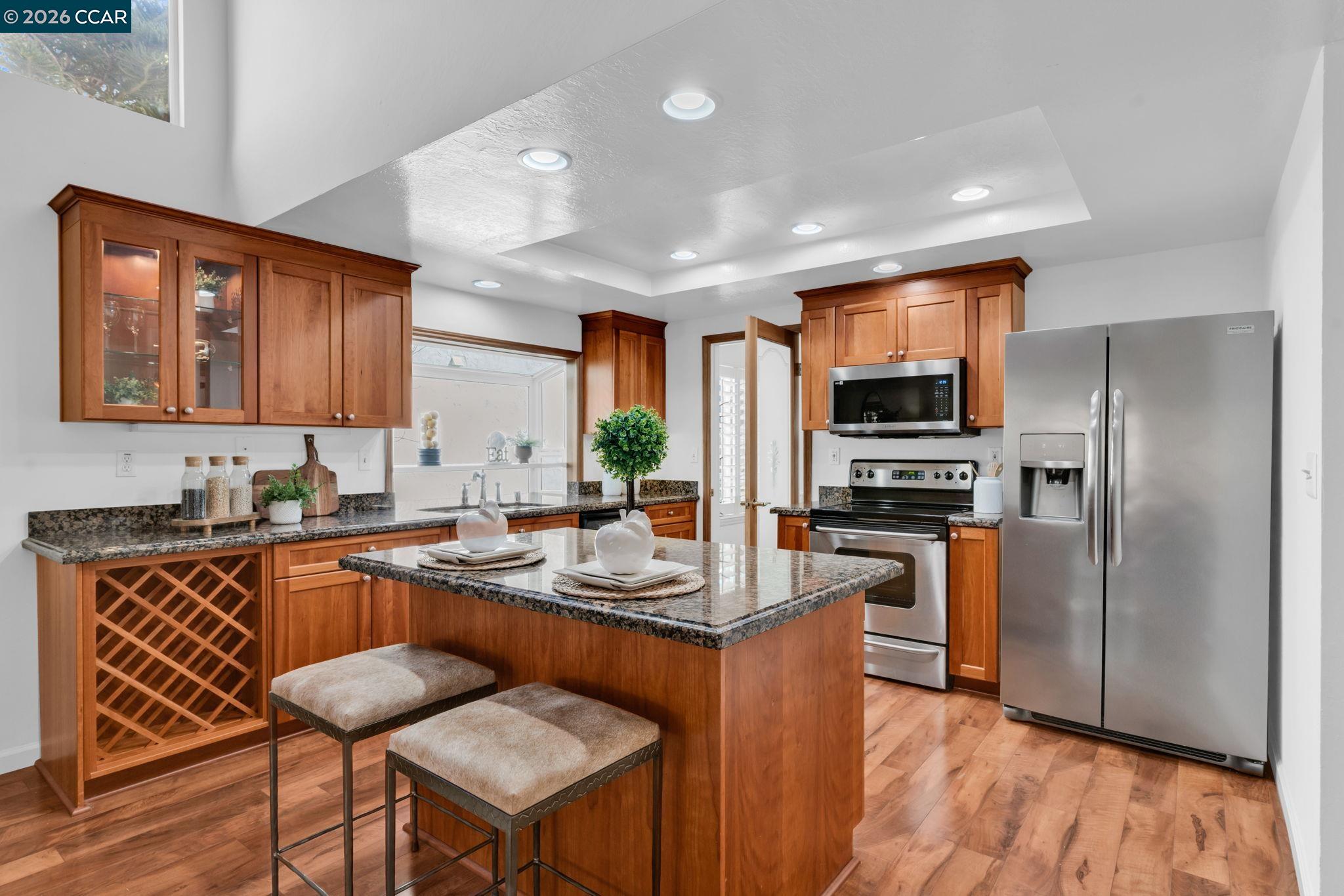 Detail Gallery Image 13 of 45 For 20 Pamplona Ct, San Ramon,  CA 94583 - 3 Beds | 2 Baths