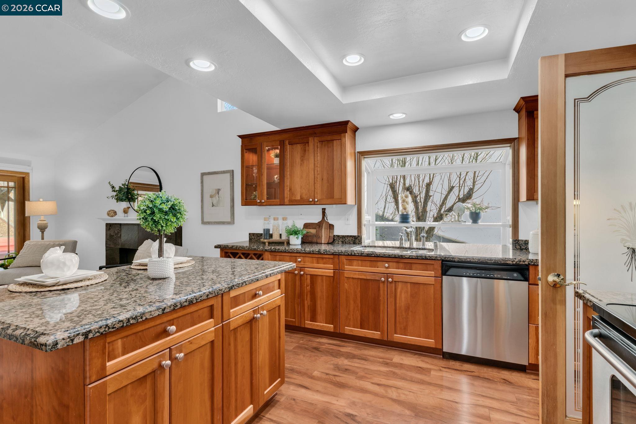 Detail Gallery Image 16 of 45 For 20 Pamplona Ct, San Ramon,  CA 94583 - 3 Beds | 2 Baths