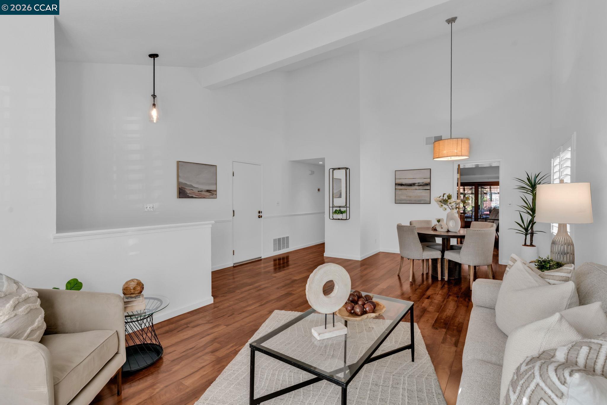 Detail Gallery Image 5 of 45 For 20 Pamplona Ct, San Ramon,  CA 94583 - 3 Beds | 2 Baths