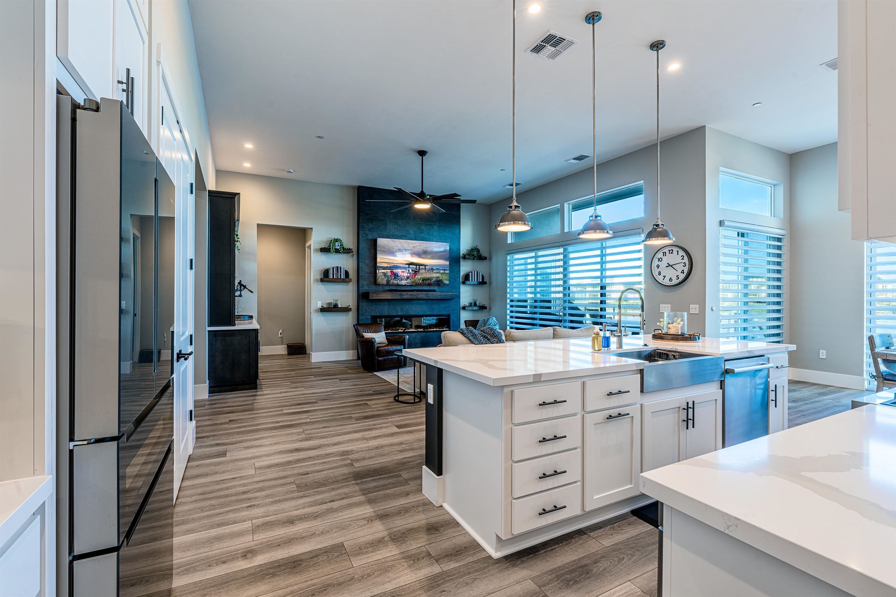 Detail Gallery Image 5 of 47 For 524 Channel, Bethel Island,  CA 94511 - 3 Beds | 2 Baths