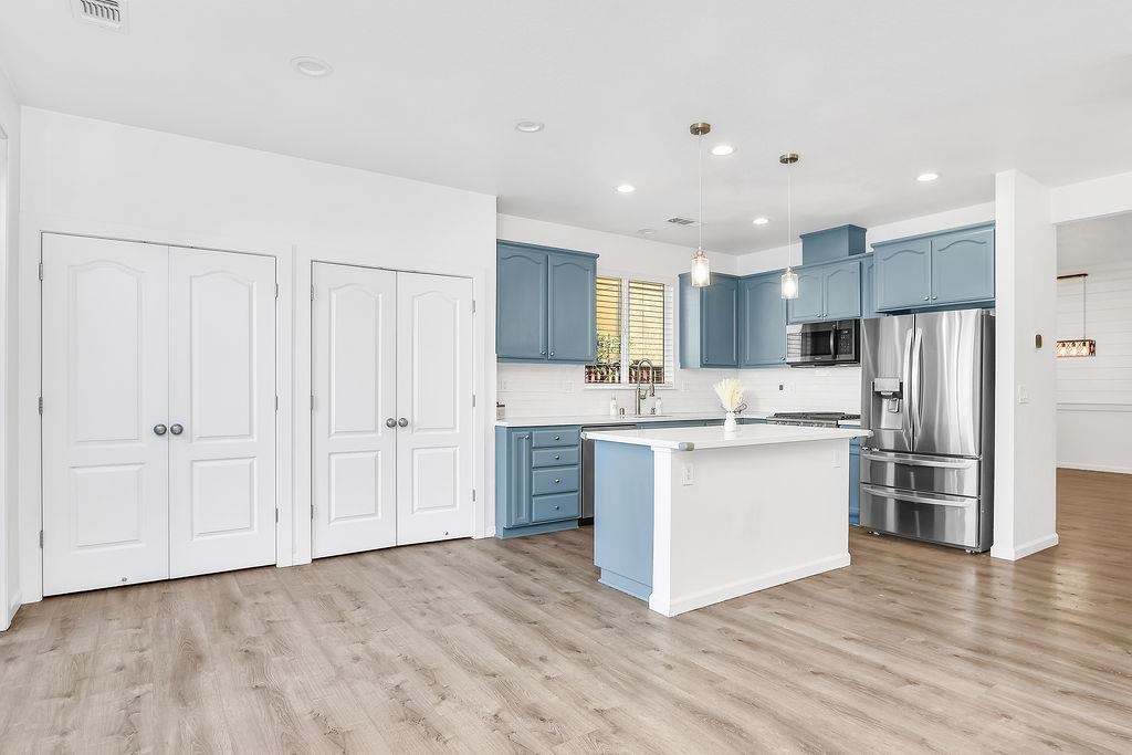 Detail Gallery Image 13 of 33 For 5470 Gold Creek Circle, Discovery Bay,  CA 94505 - 4 Beds | 2 Baths