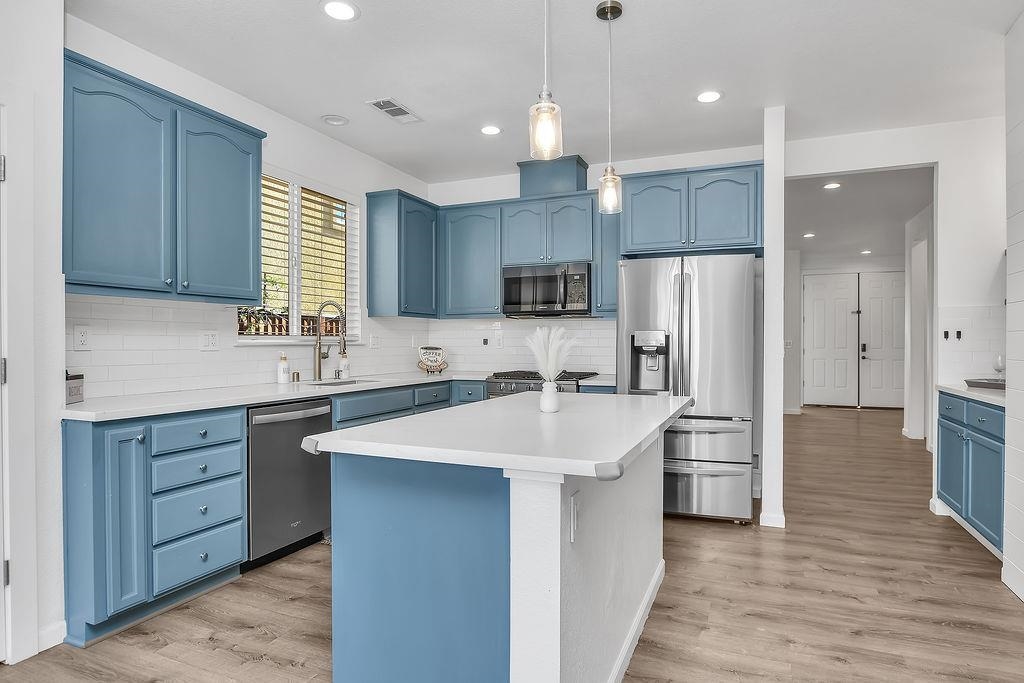 Detail Gallery Image 8 of 33 For 5470 Gold Creek Circle, Discovery Bay,  CA 94505 - 4 Beds | 2 Baths