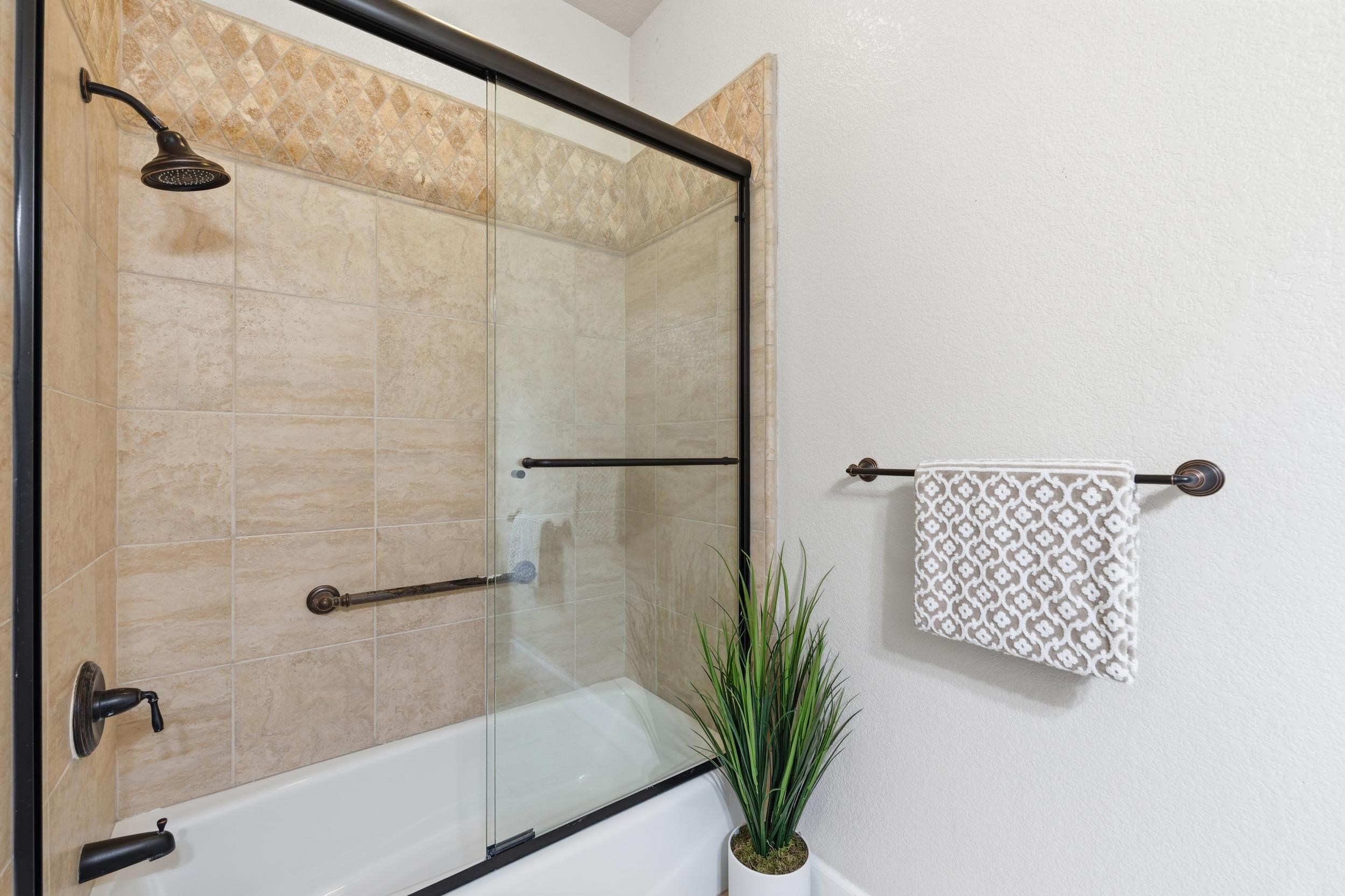 Detail Gallery Image 13 of 25 For 1118 Waltz Ct, Vallejo,  CA 94591 - 2 Beds | 2 Baths