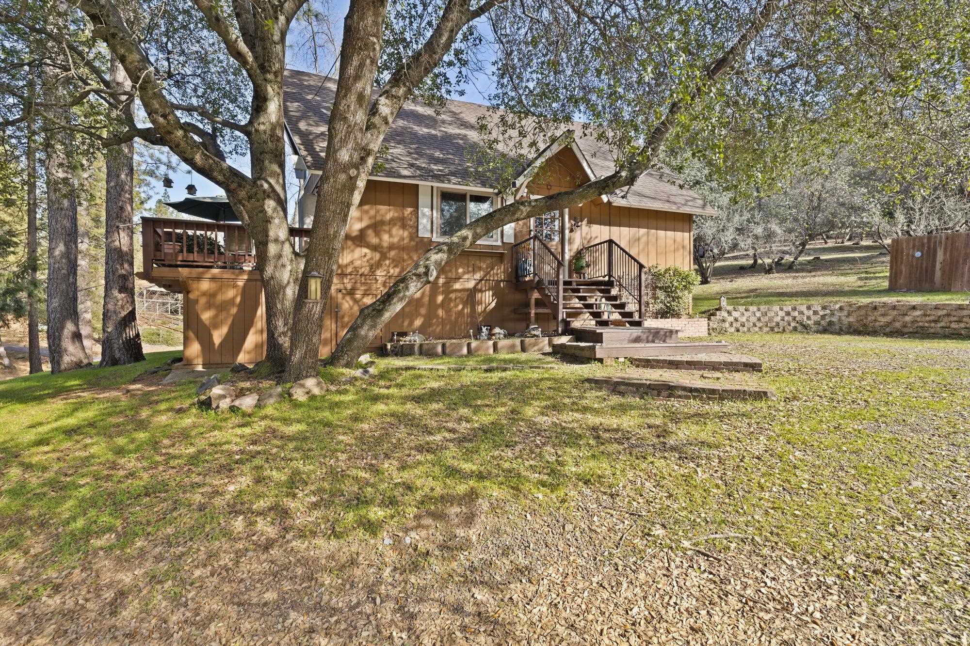 Detail Gallery Image 2 of 30 For 13161 Jackson Mill Dr, Groveland,  CA 95321 - 3 Beds | 2 Baths