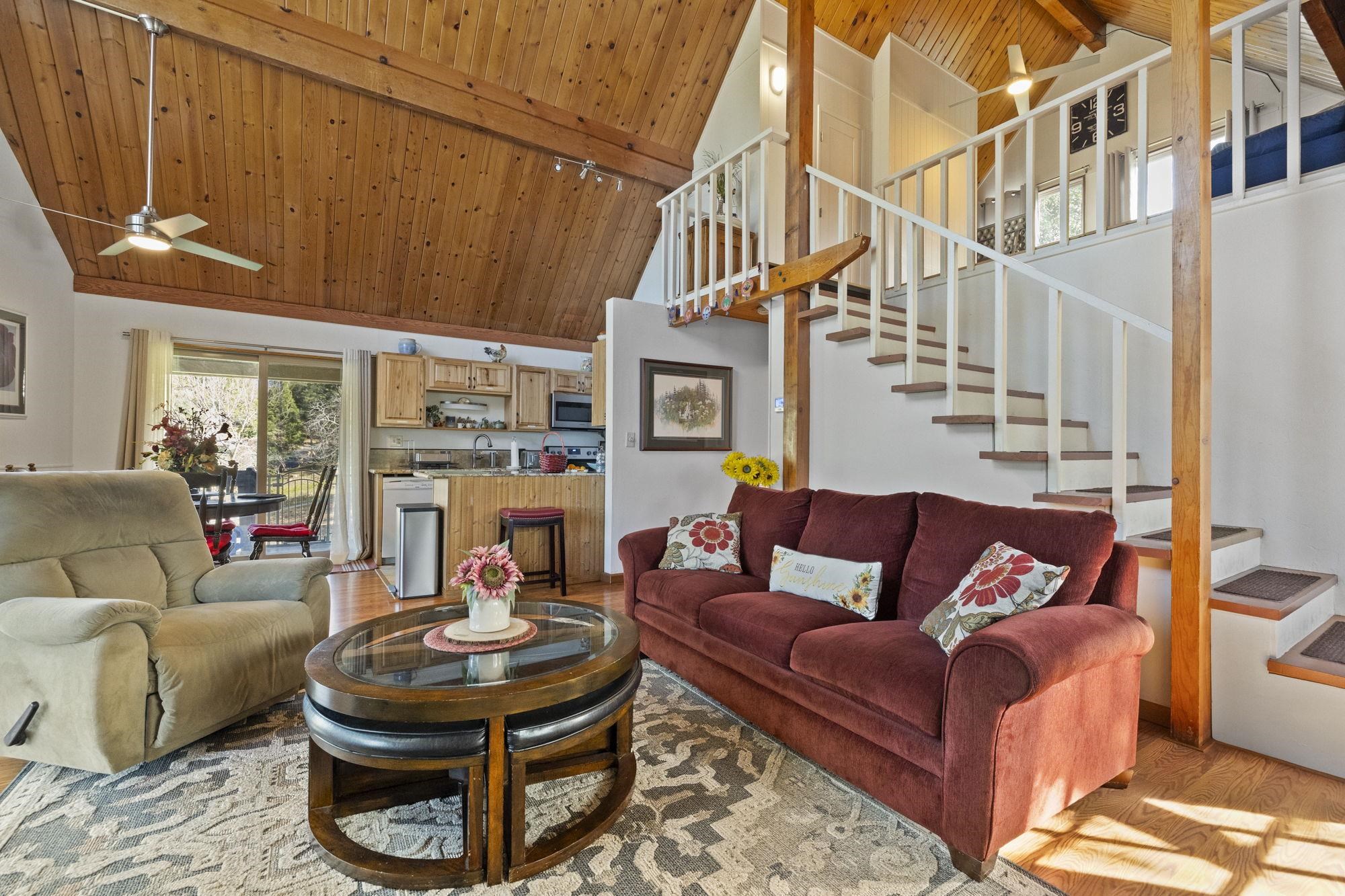 Detail Gallery Image 4 of 30 For 13161 Jackson Mill Dr, Groveland,  CA 95321 - 3 Beds | 2 Baths