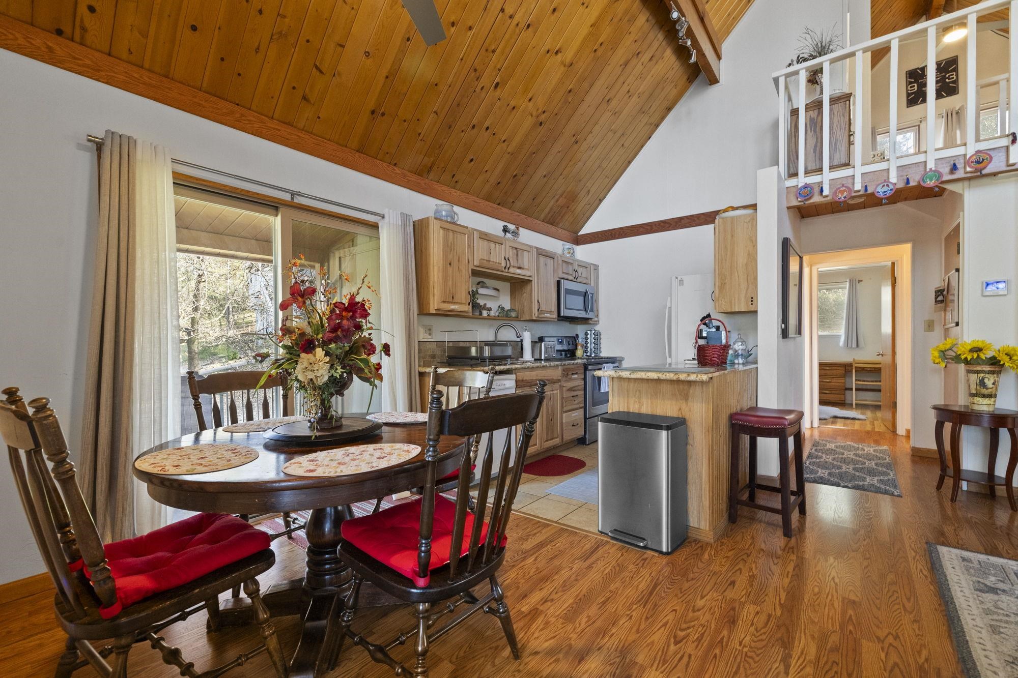 Detail Gallery Image 7 of 30 For 13161 Jackson Mill Dr, Groveland,  CA 95321 - 3 Beds | 2 Baths