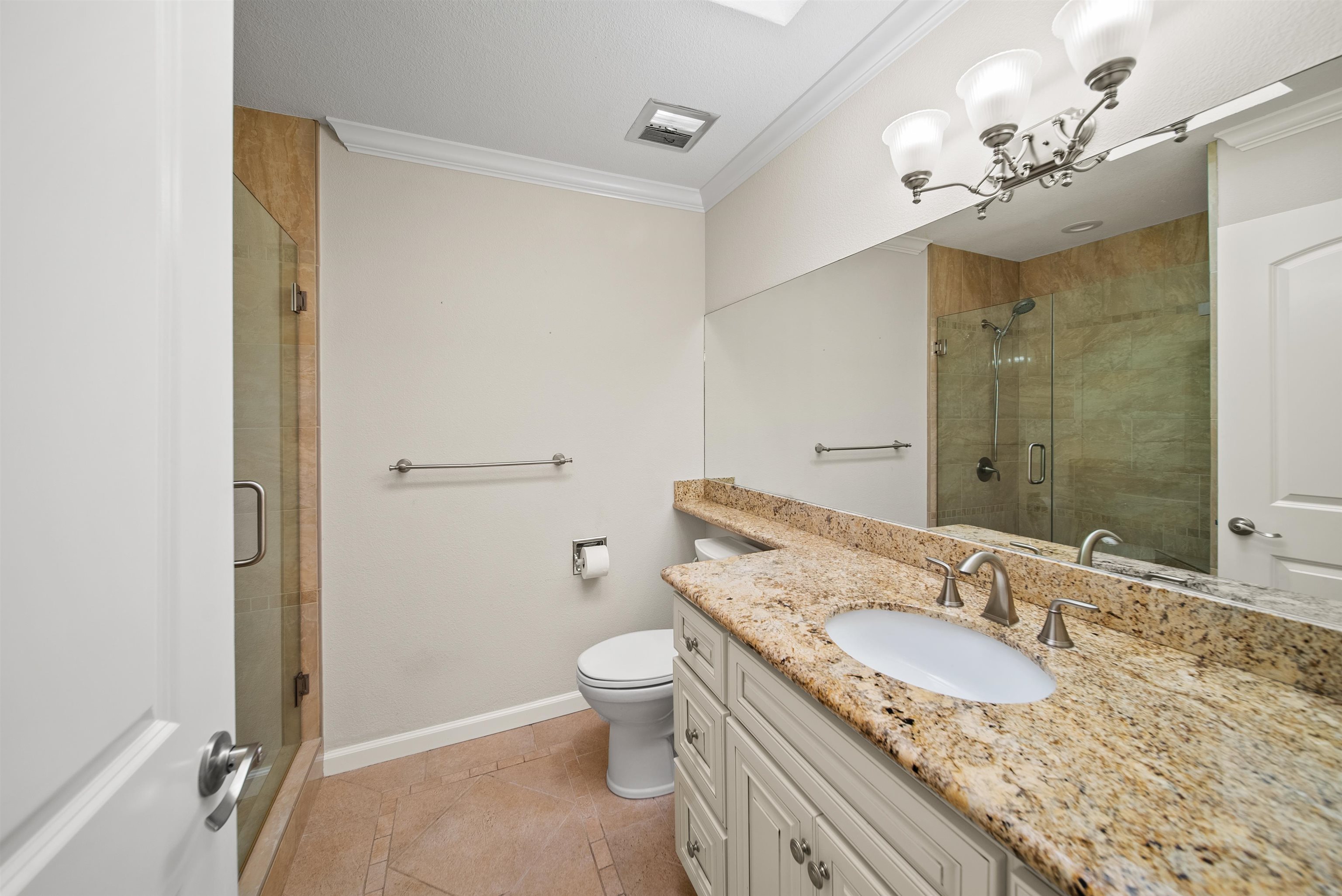 Photo #13: 41120597 Listing: Photo #13