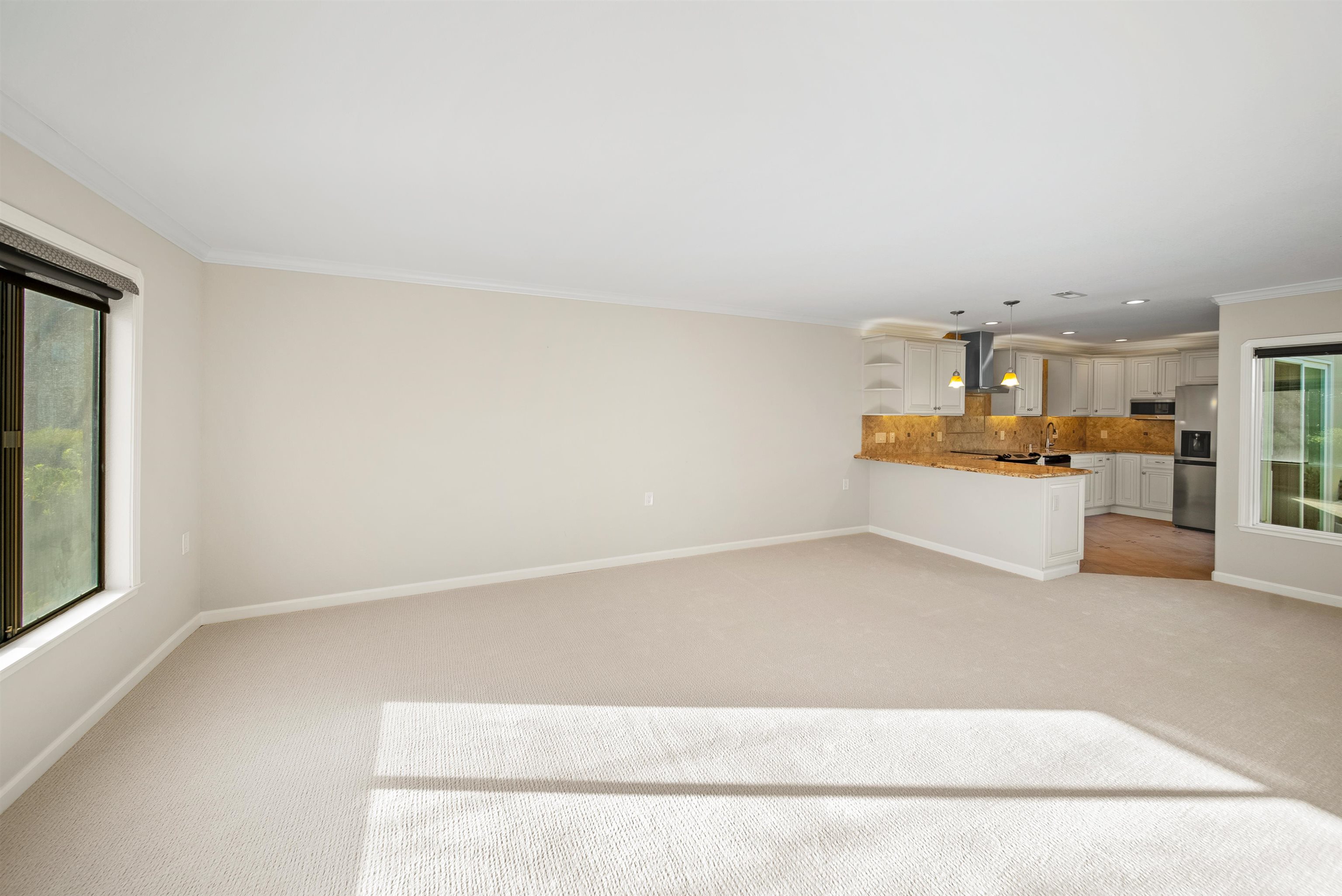 Photo #3: 41120597 Listing: Photo #3