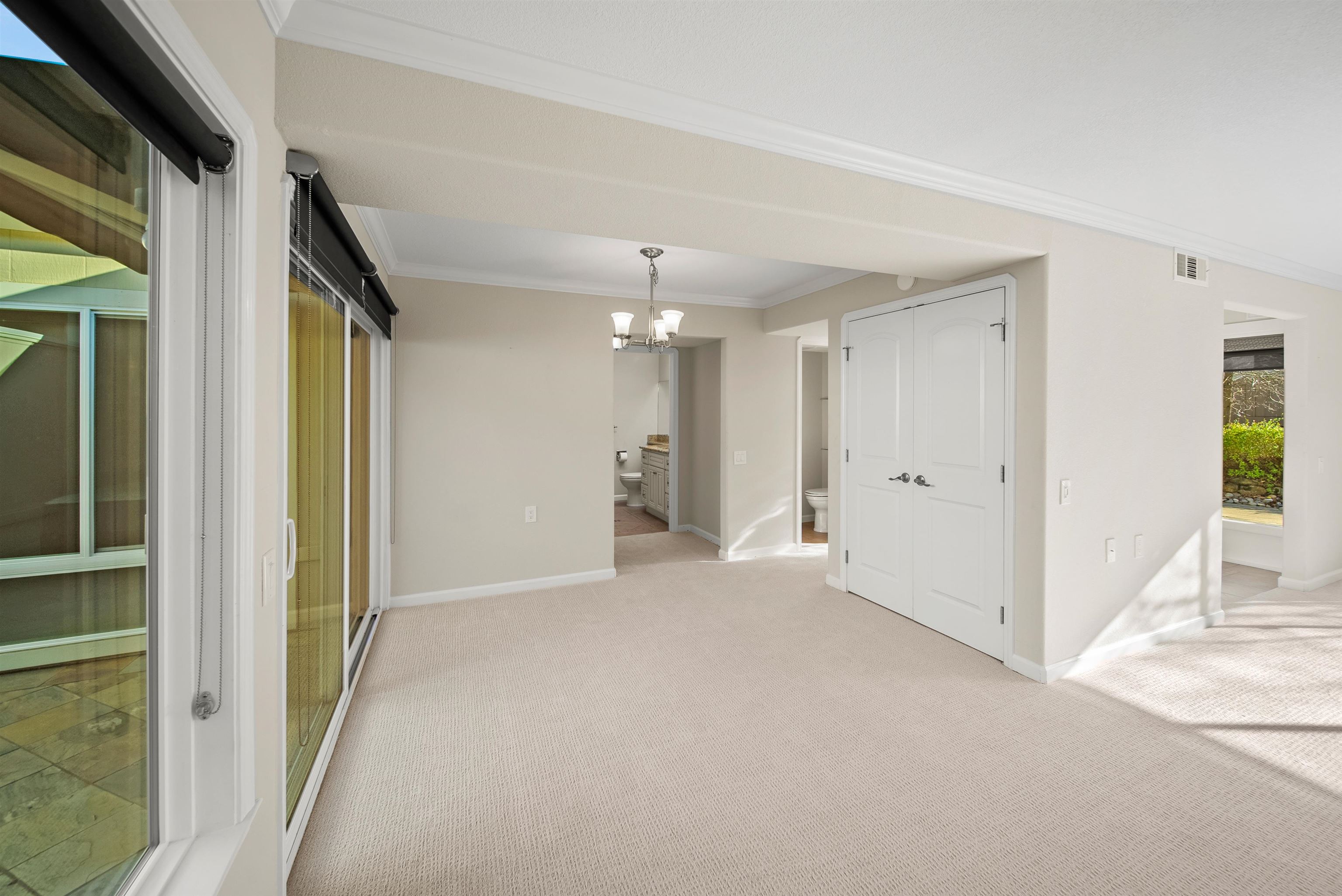 Photo #8: 41120597 Listing: Photo #8