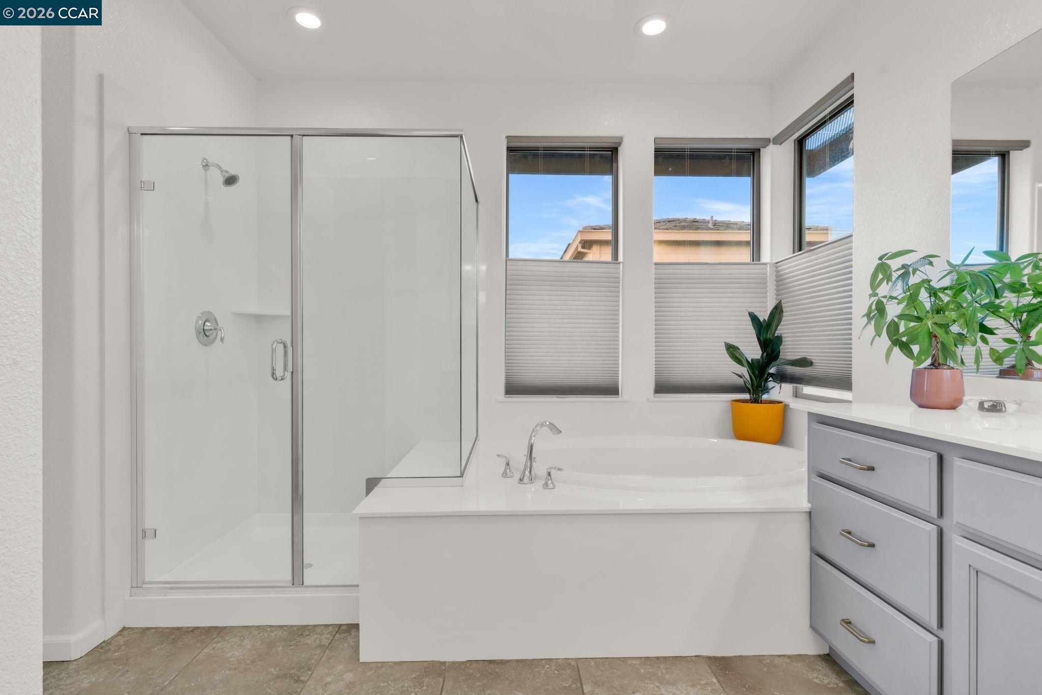 Detail Gallery Image 7 of 22 For 5535 Horizon Pkwy, Dublin,  CA 94568 - 4 Beds | 3/1 Baths
