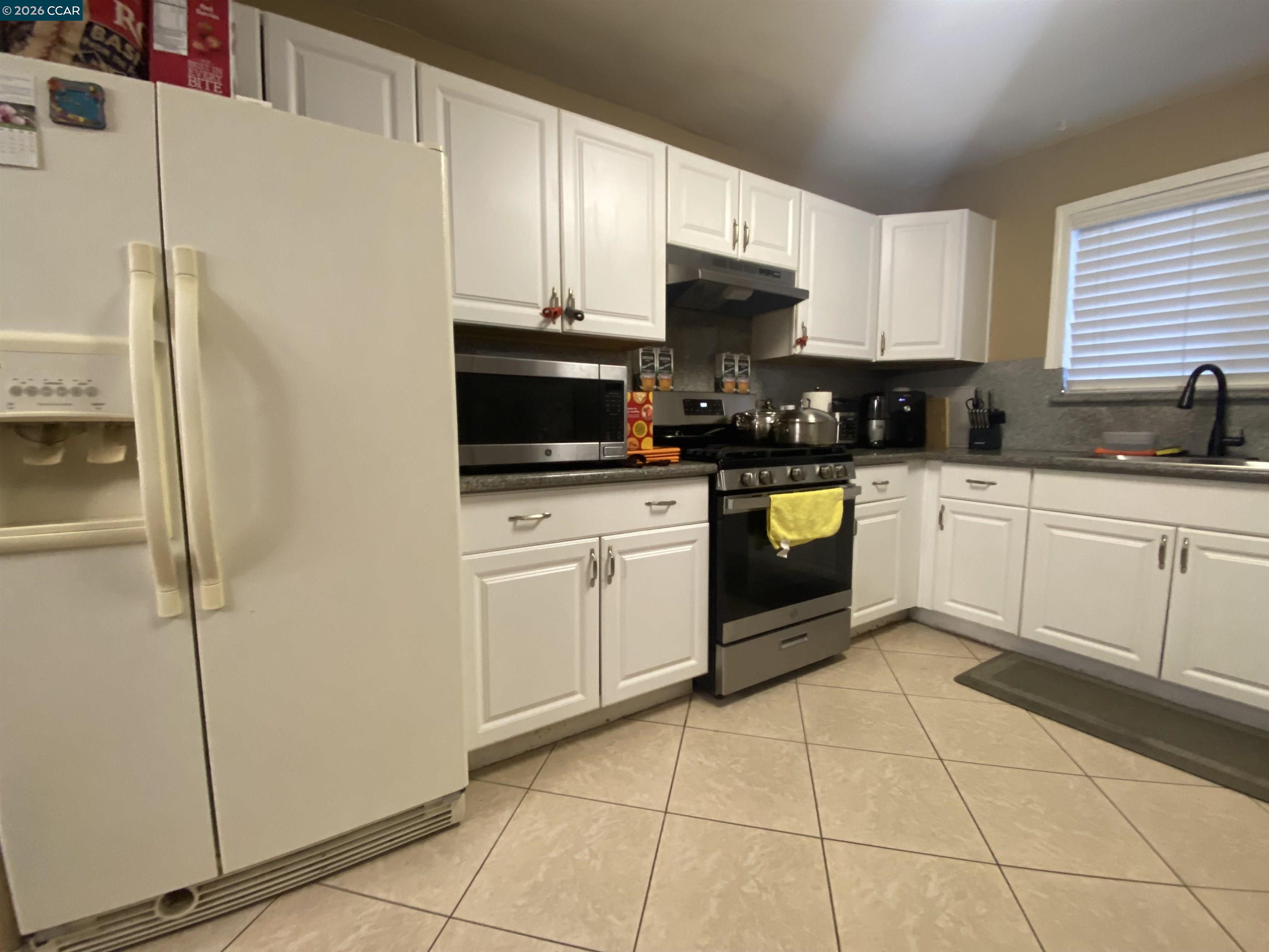 Detail Gallery Image 6 of 15 For 2956 Mckenzie Dr, Richmond,  CA 94806 - 3 Beds | 1/1 Baths