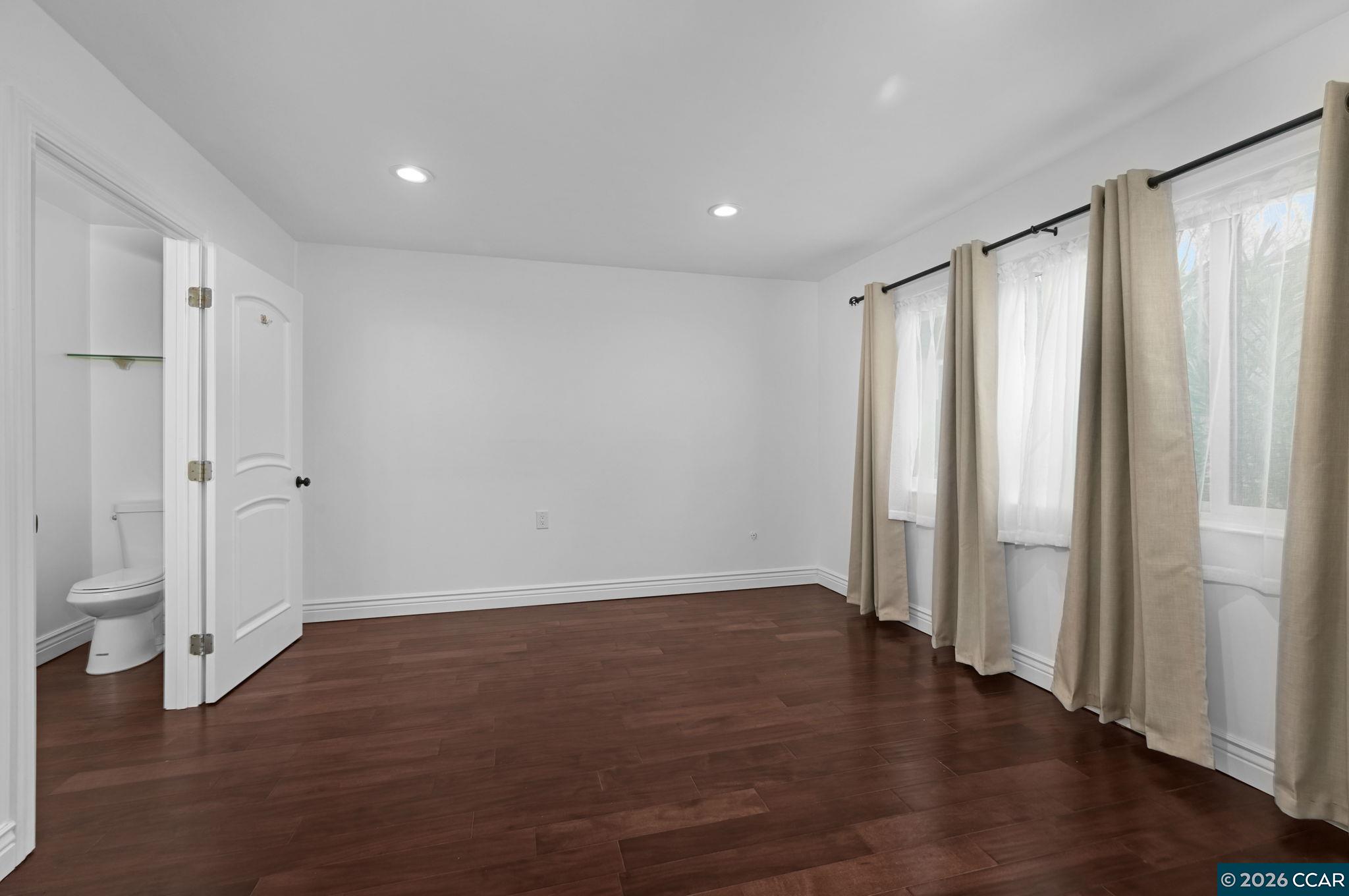 Photo #22: 41120606 Listing: Photo #22