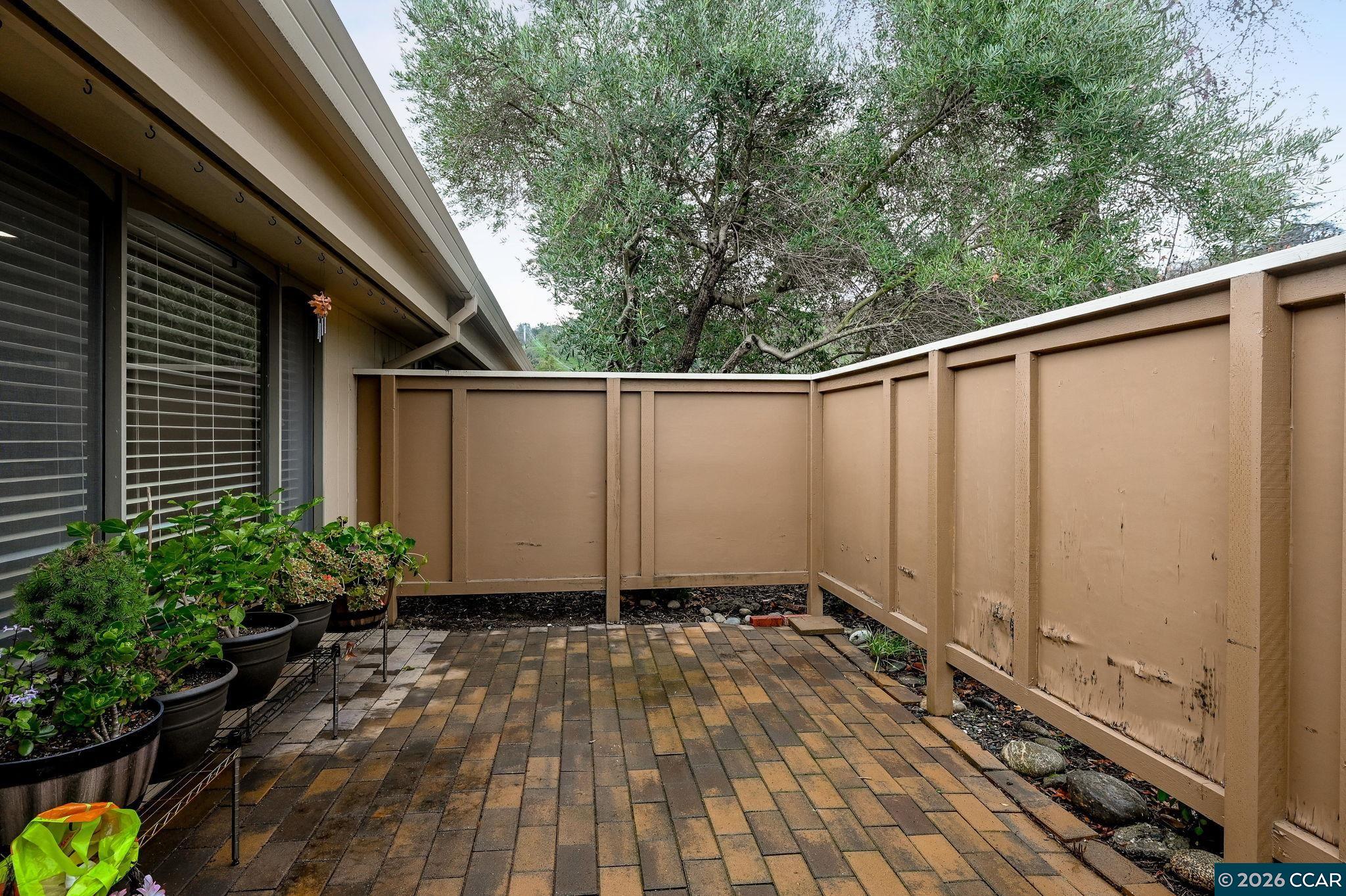 Photo #4: 41120606 Listing: Photo #4