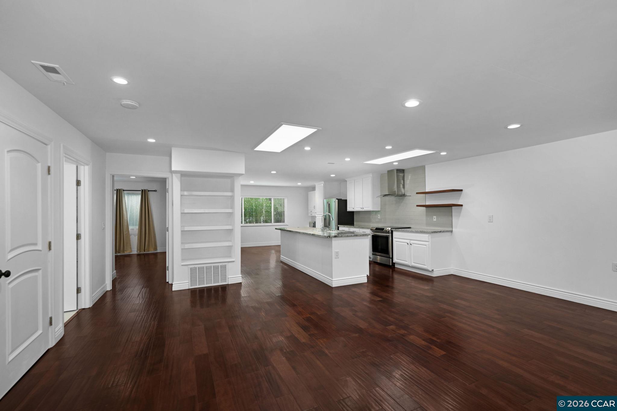 Photo #6: 41120606 Listing: Photo #6