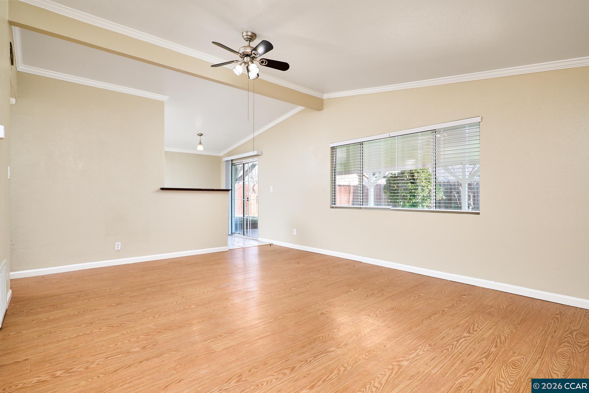 Detail Gallery Image 12 of 20 For 6628 Thomas Dr, North Highlands,  CA 95660 - 3 Beds | 2 Baths