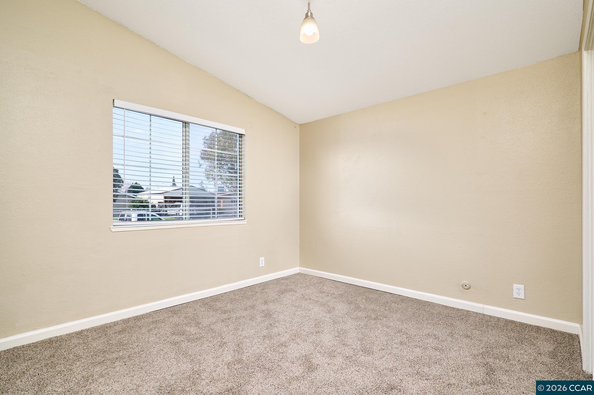 Detail Gallery Image 14 of 20 For 6628 Thomas Dr, North Highlands,  CA 95660 - 3 Beds | 2 Baths