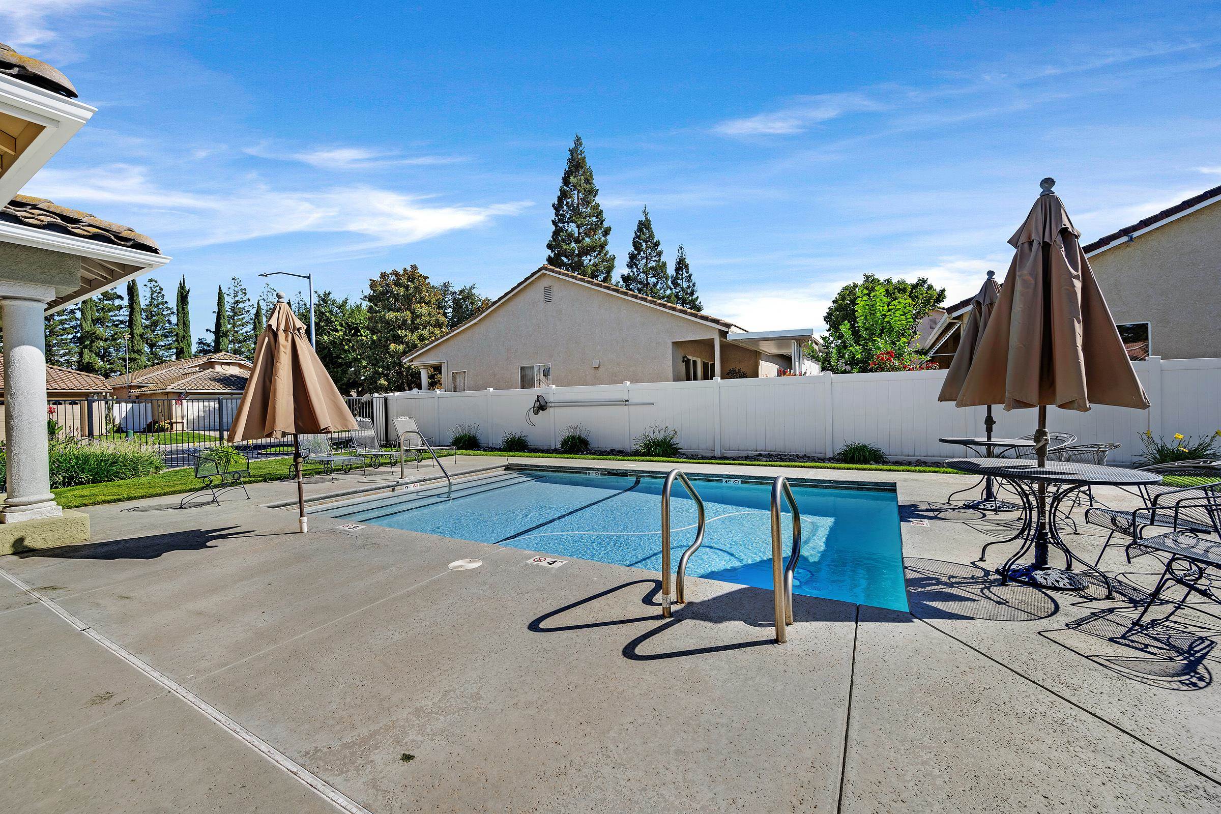 Detail Gallery Image 32 of 36 For 129 Little Johns Creek Dr, Oakdale,  CA 95361 - 2 Beds | 2 Baths