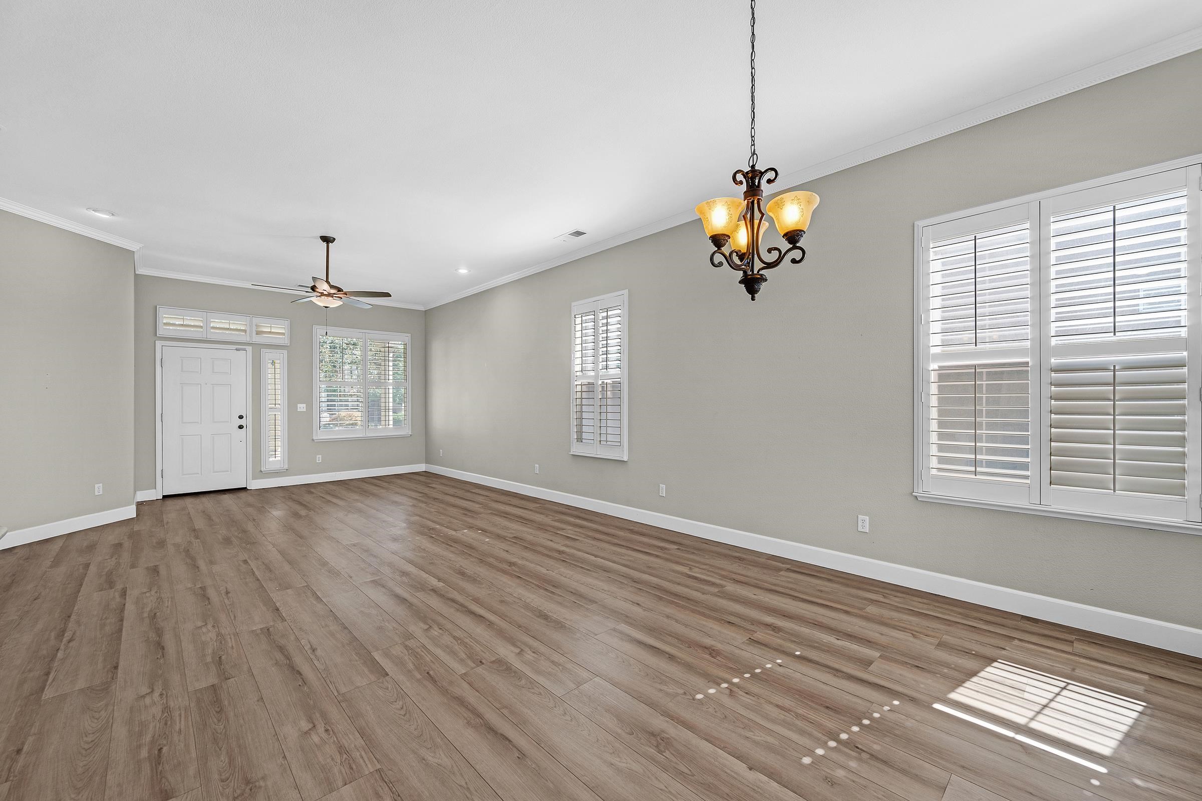 Detail Gallery Image 7 of 36 For 129 Little Johns Creek Dr, Oakdale,  CA 95361 - 2 Beds | 2 Baths