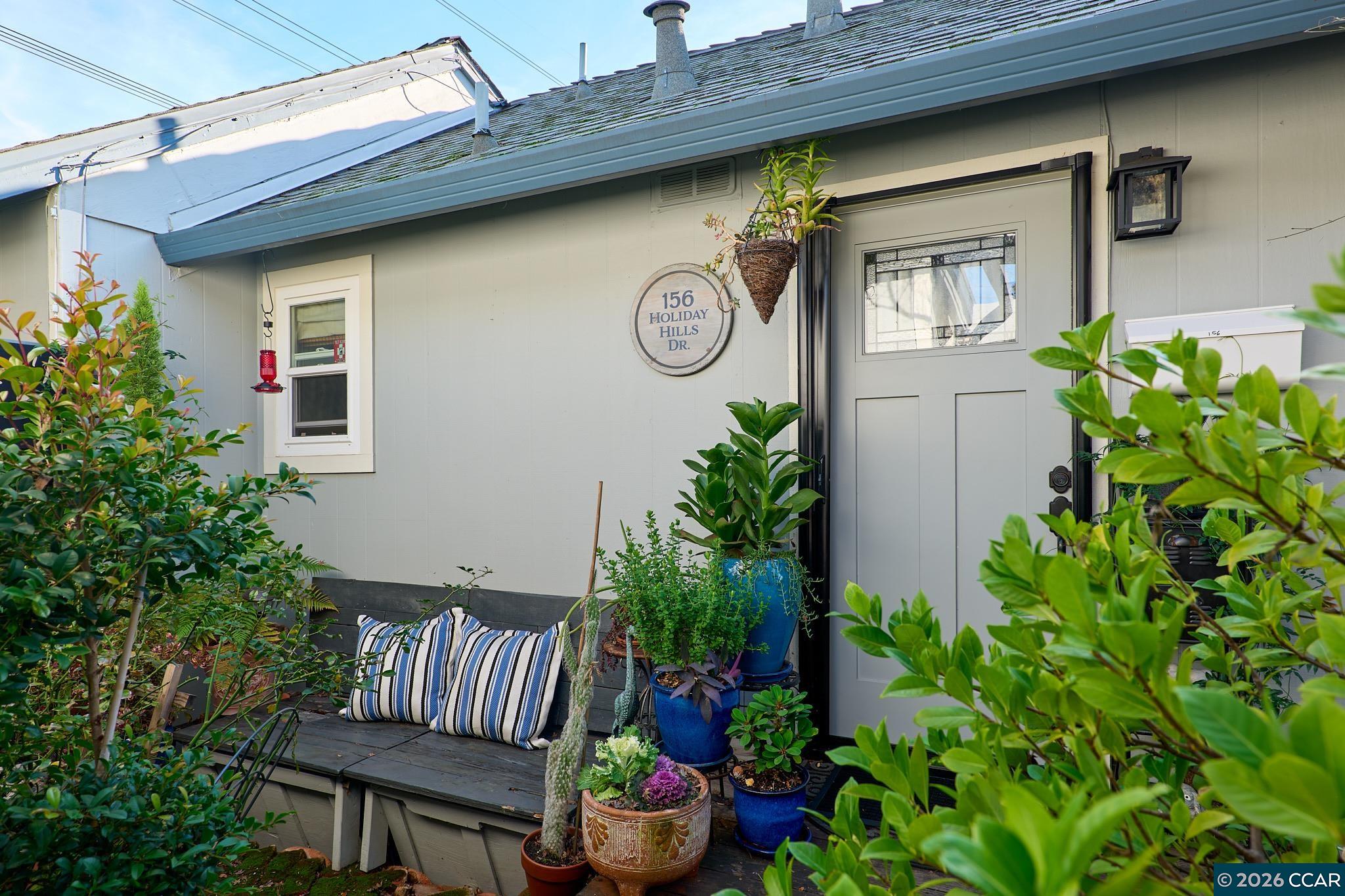 Photo #1: 41120612 Listing: Photo #1