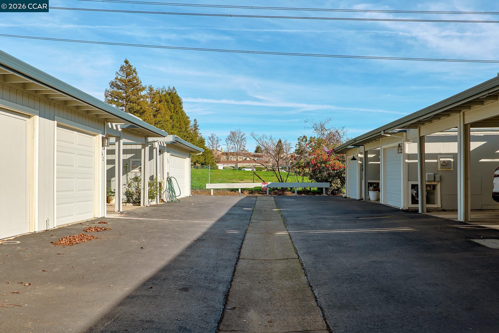 Photo #32: 41120612 Listing: Photo #32