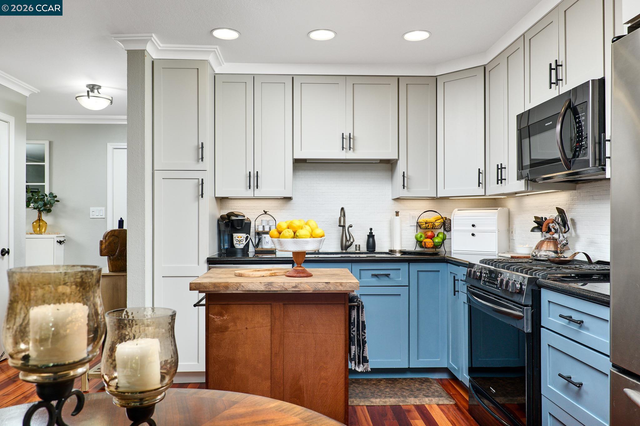 Photo #10: 41120612 Listing: Photo #10