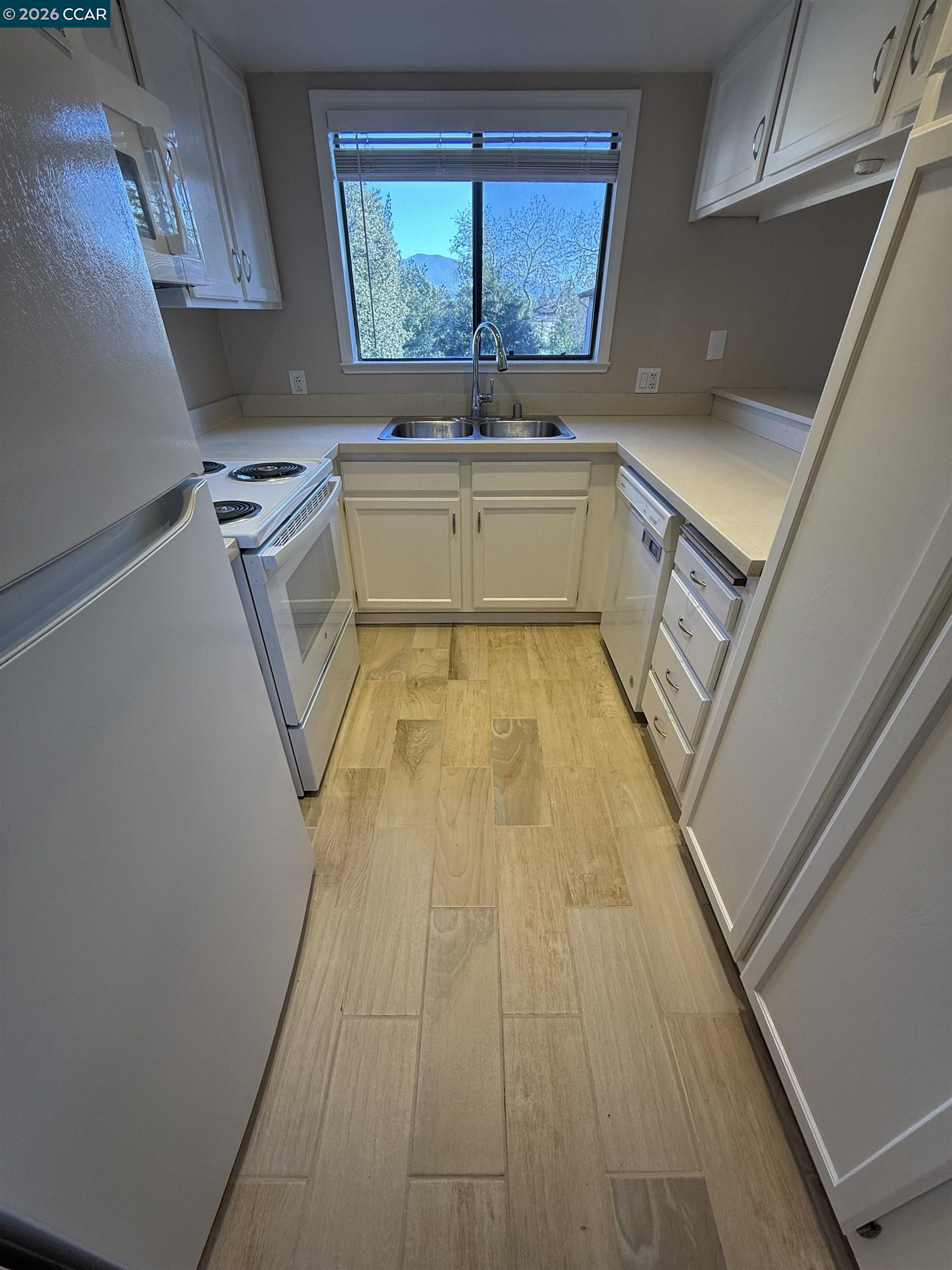 Photo #14: 41120615 Listing: Photo #14