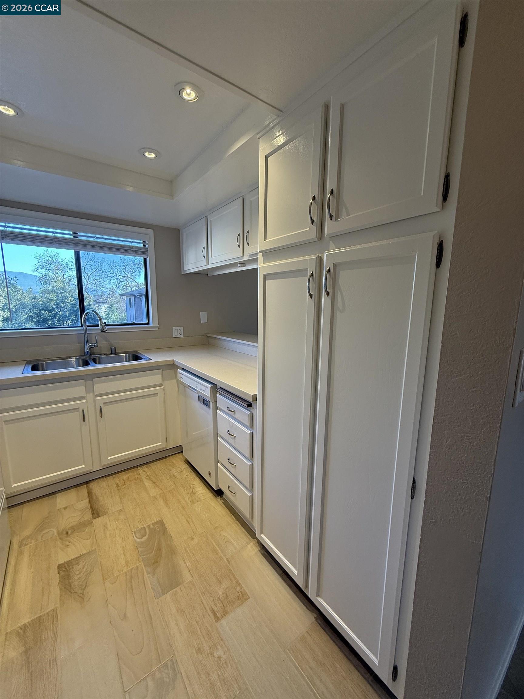 Photo #15: 41120615 Listing: Photo #15